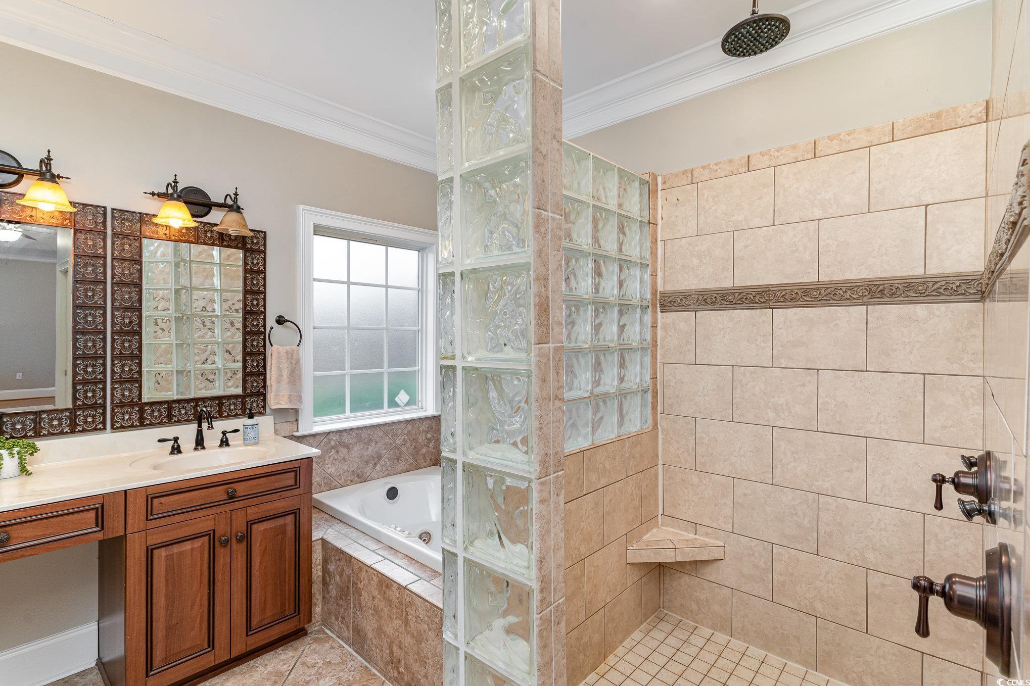 898 Bluffview Dr.