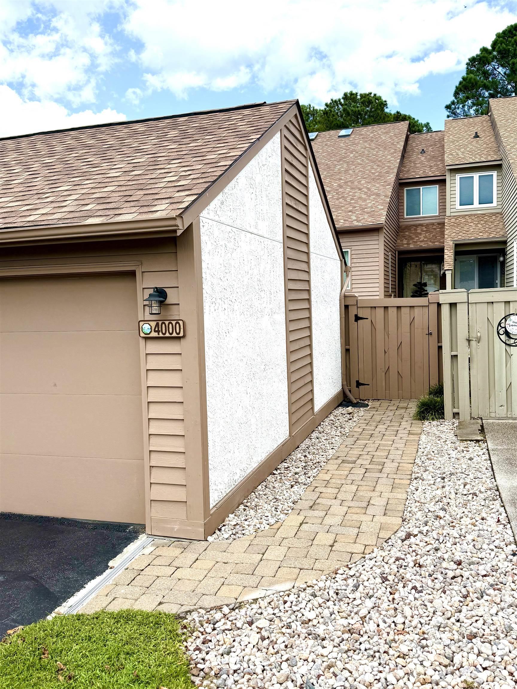 4000 Fairway Lakes Dr. Unit: 4000