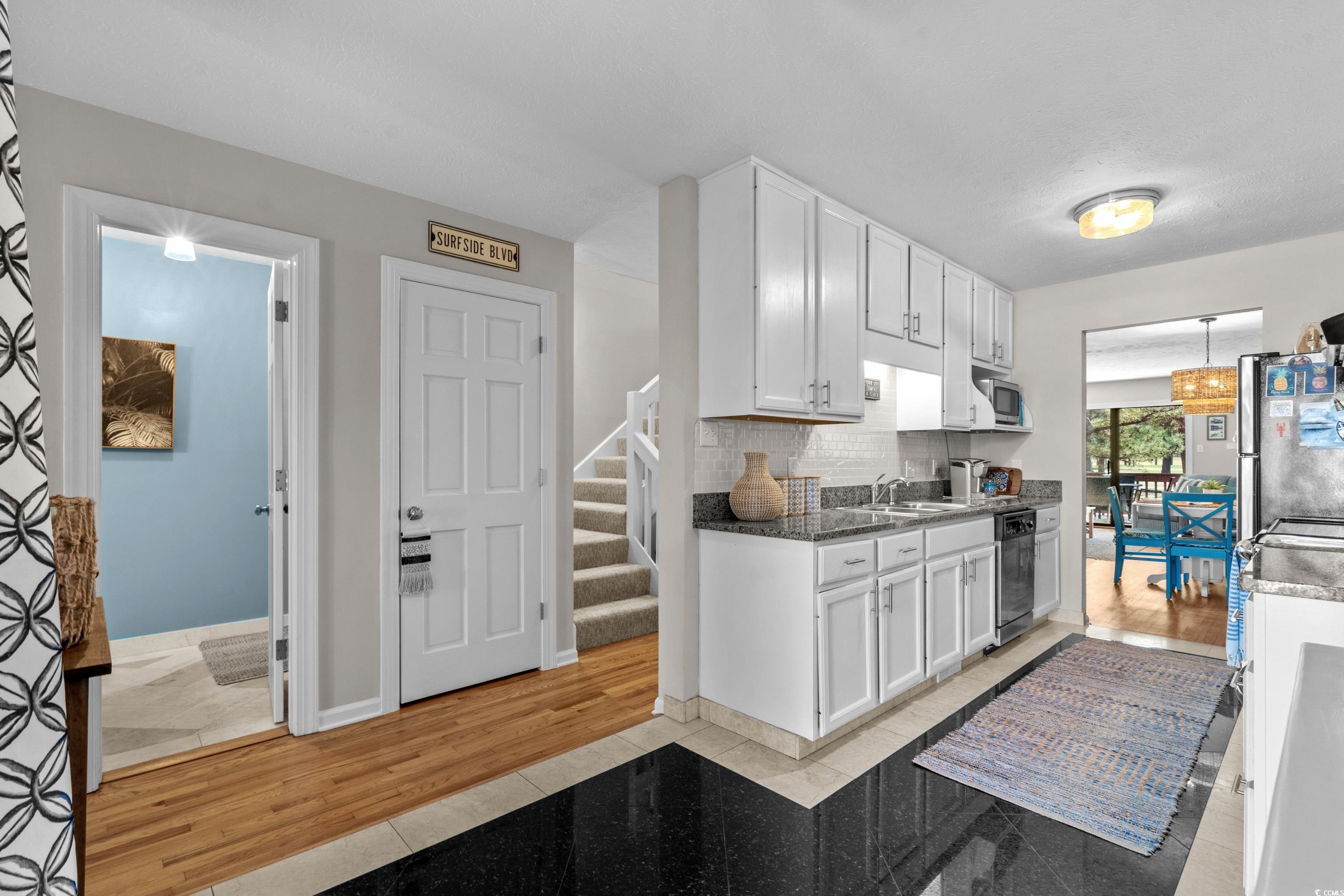 4000 Fairway Lakes Dr. Unit: 4000