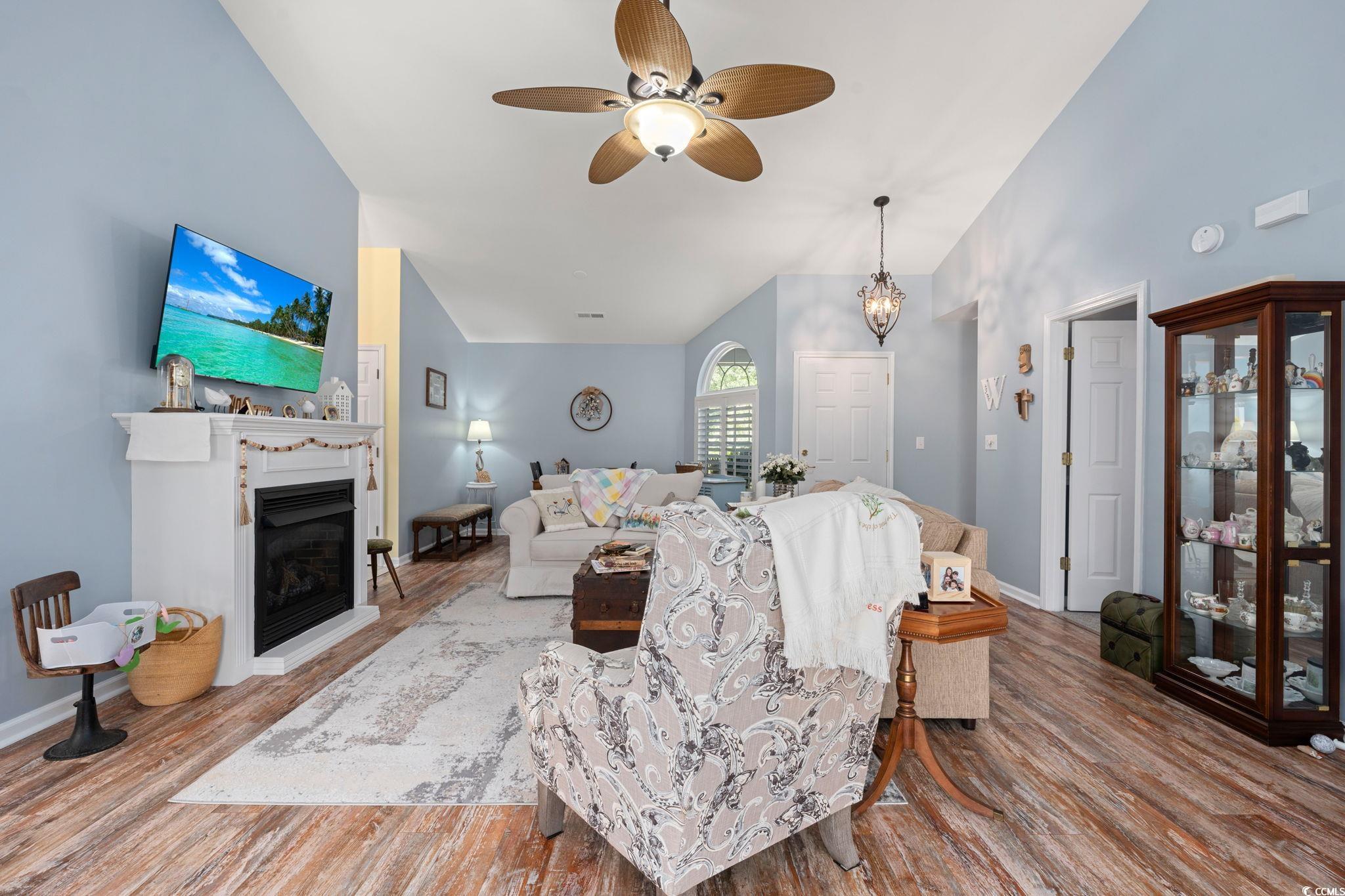 6887 King Arthur Dr.