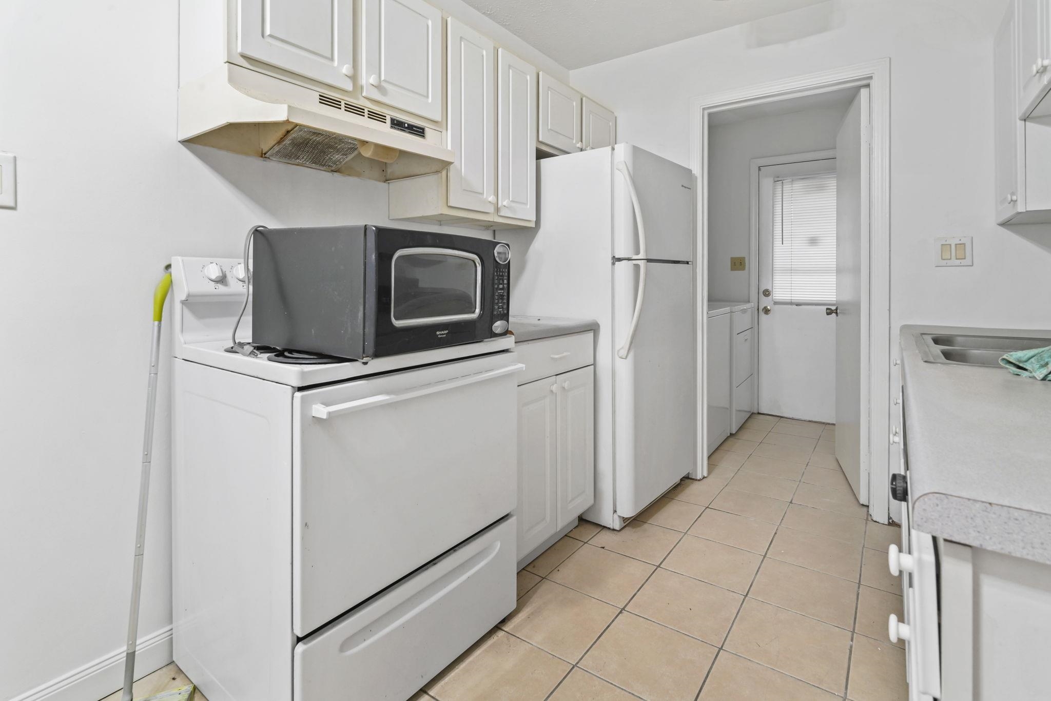 755 Burcale Rd. Unit: M2