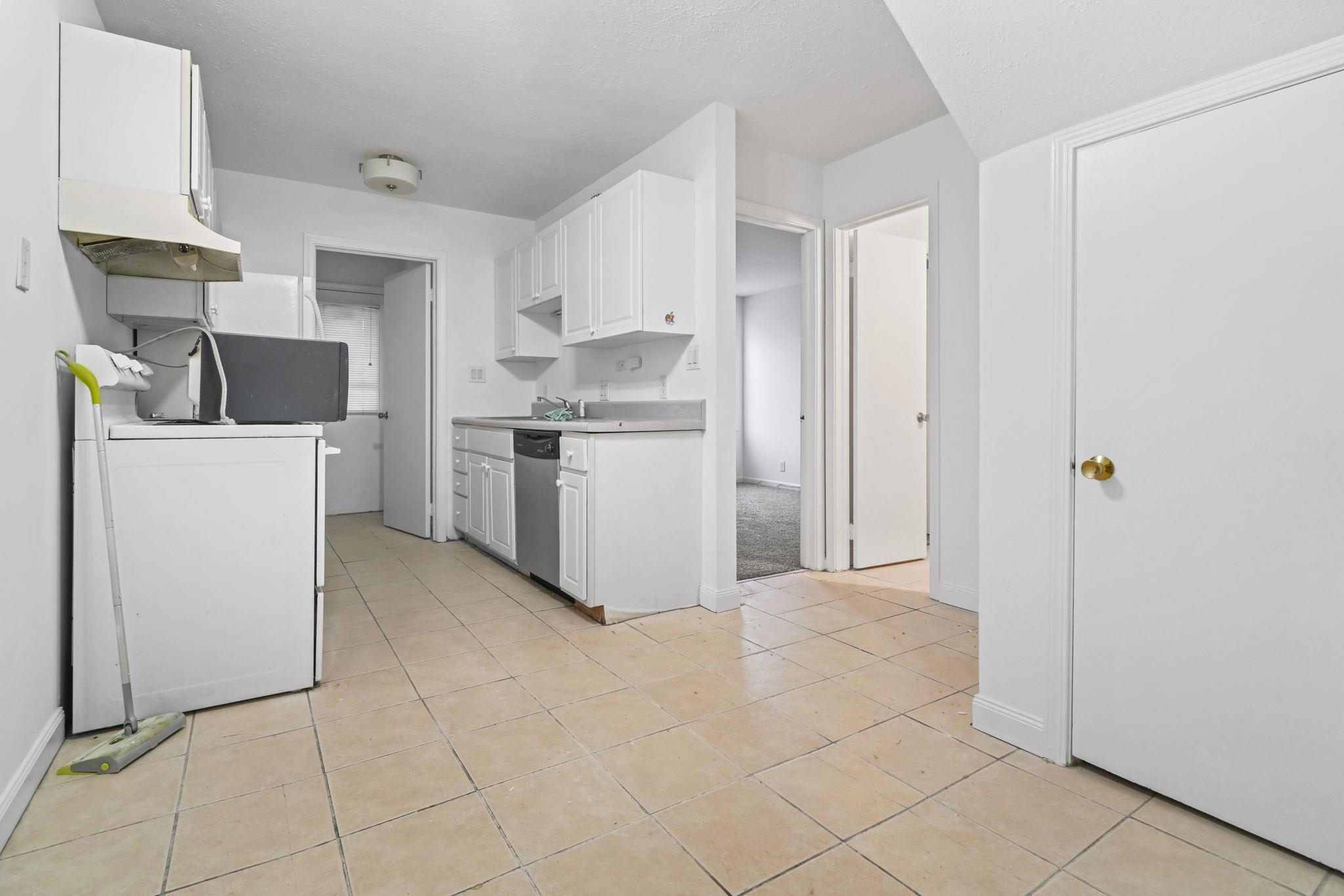 755 Burcale Rd. Unit: M2