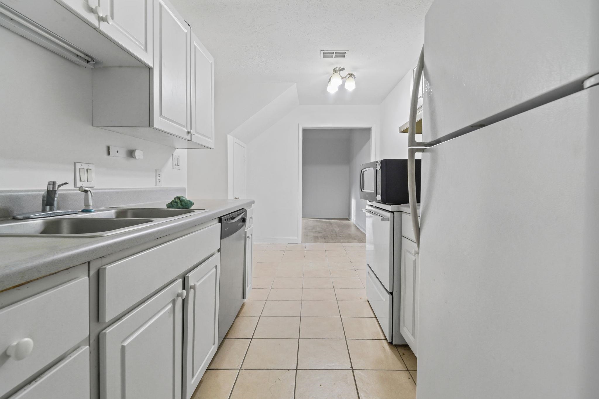 755 Burcale Rd. Unit: M2