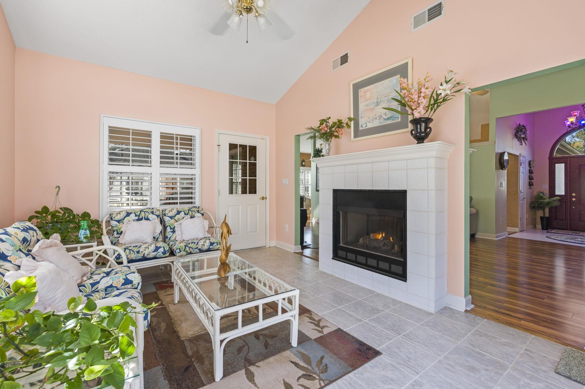 482 Shellbank Dr.