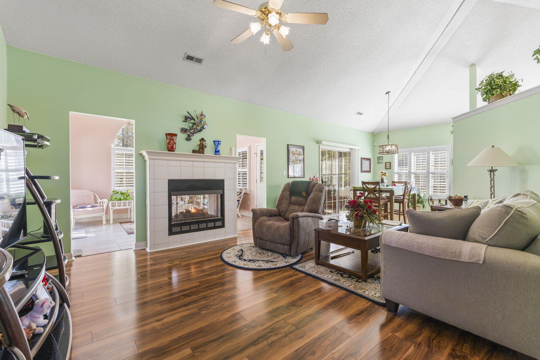 482 Shellbank Dr.