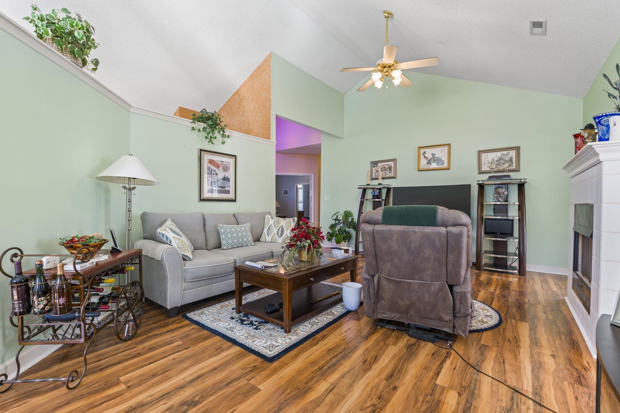 482 Shellbank Dr.