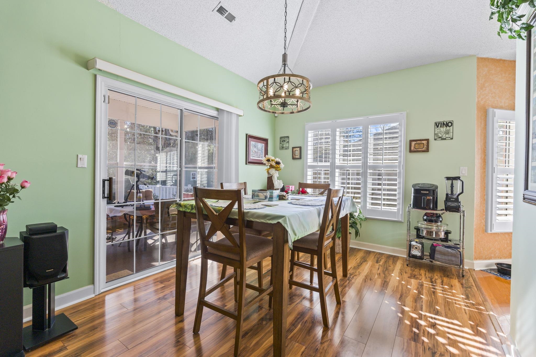 482 Shellbank Dr.