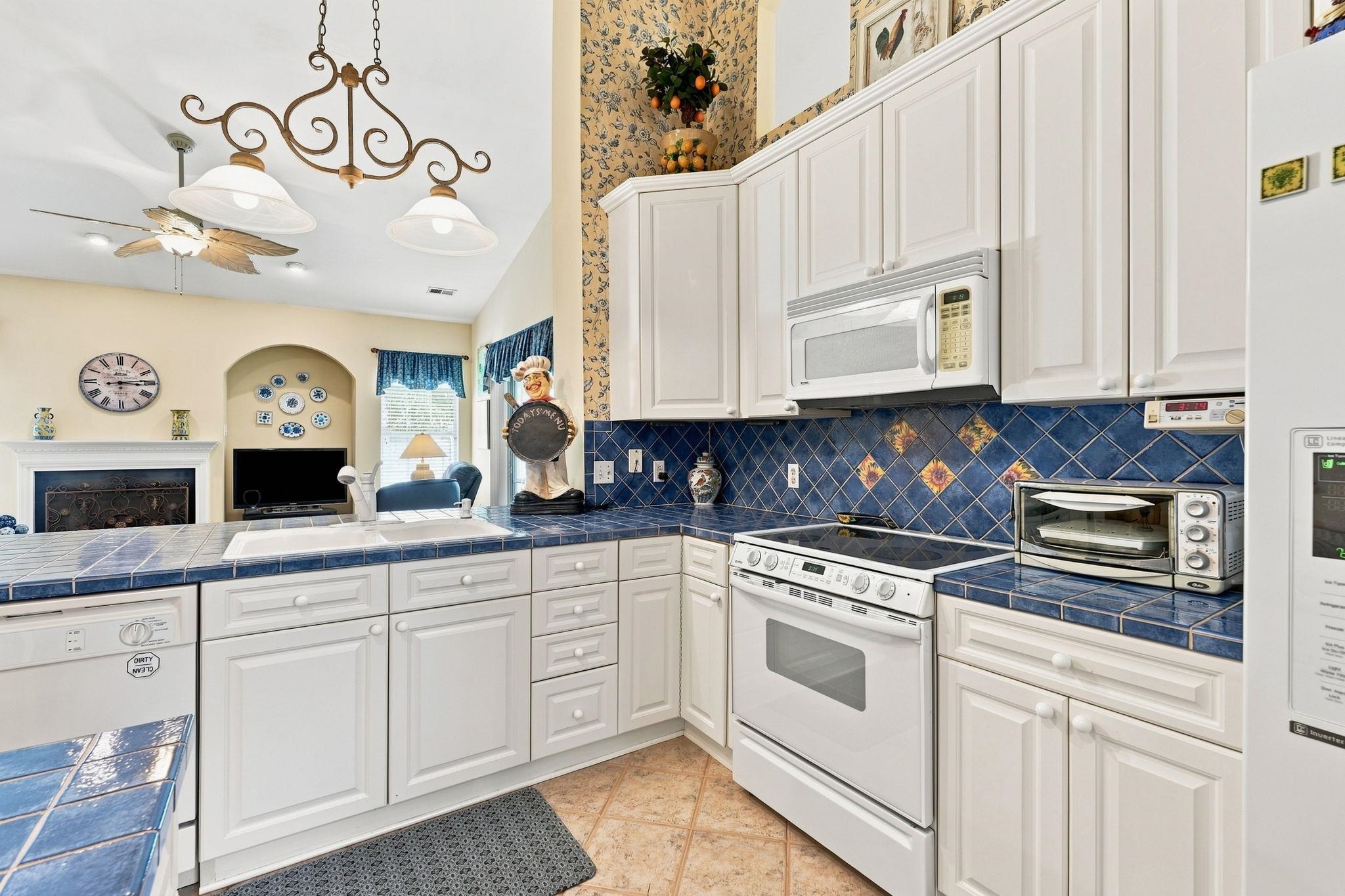 4054 Grousewood Dr.