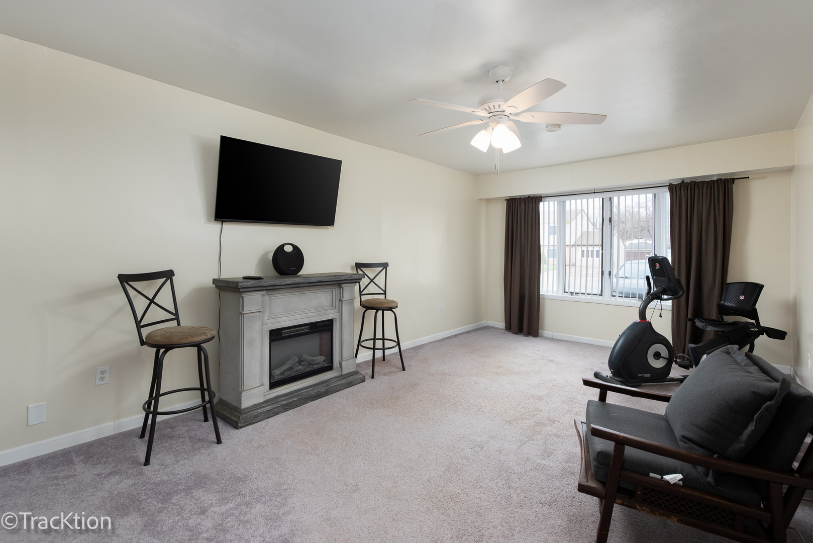 541 Redwood Road