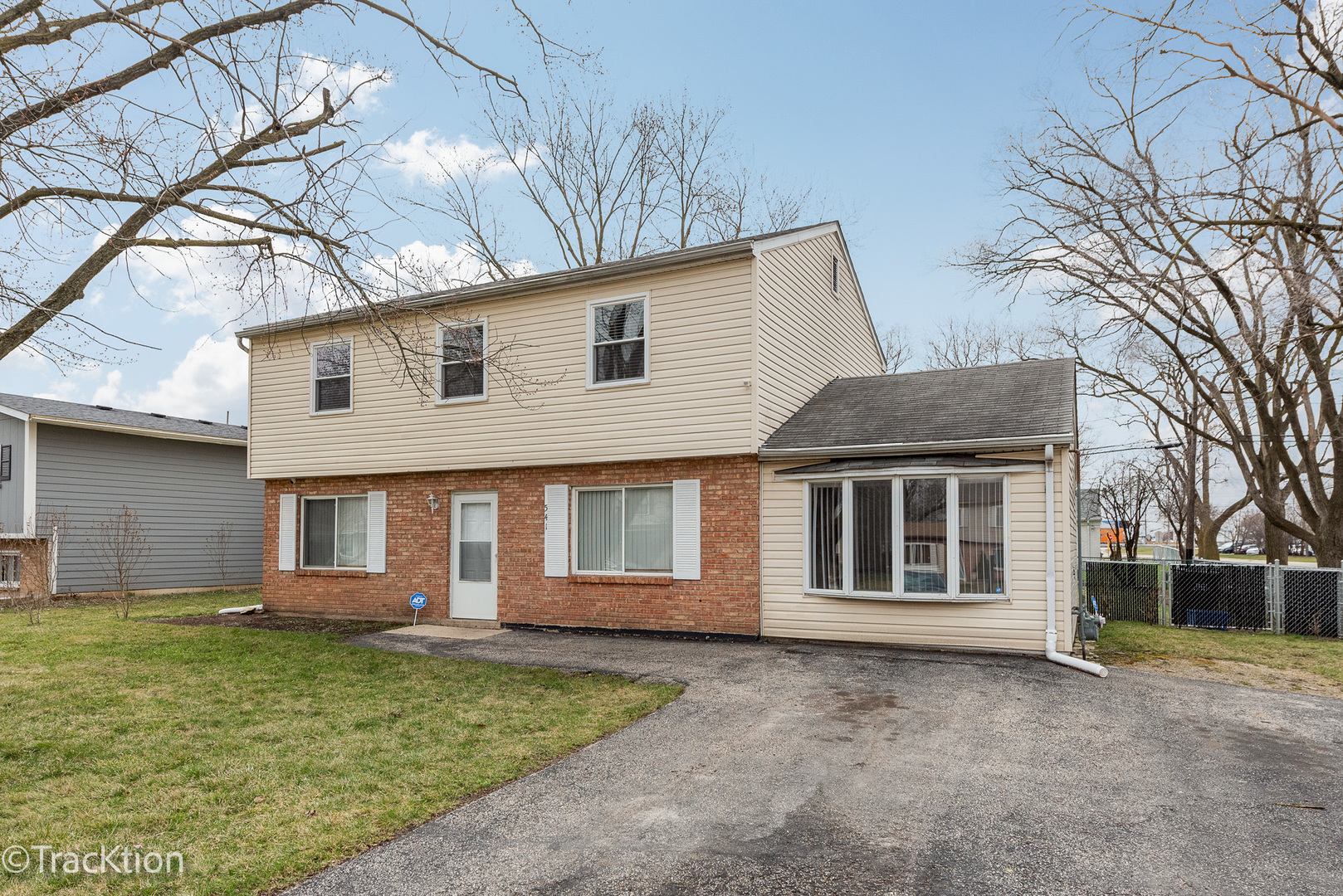 541 Redwood Road