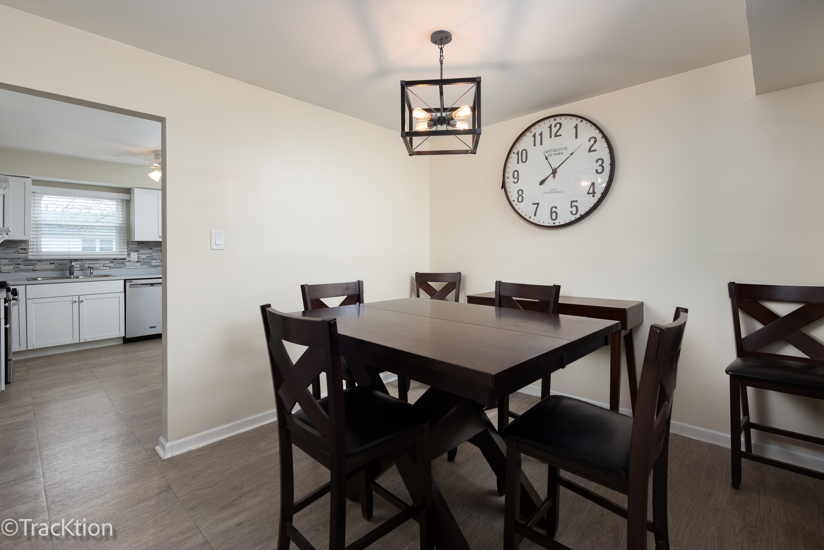 541 Redwood Road