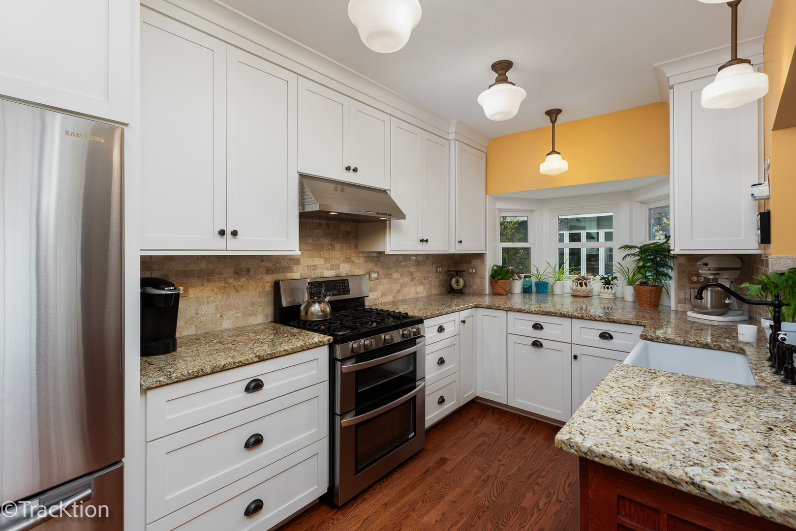 5332 Fairview Avenue