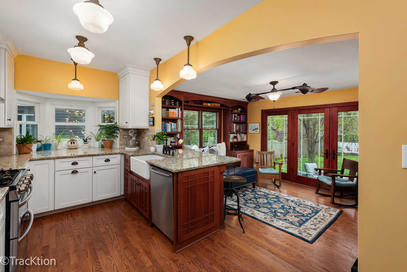 5332 Fairview Avenue