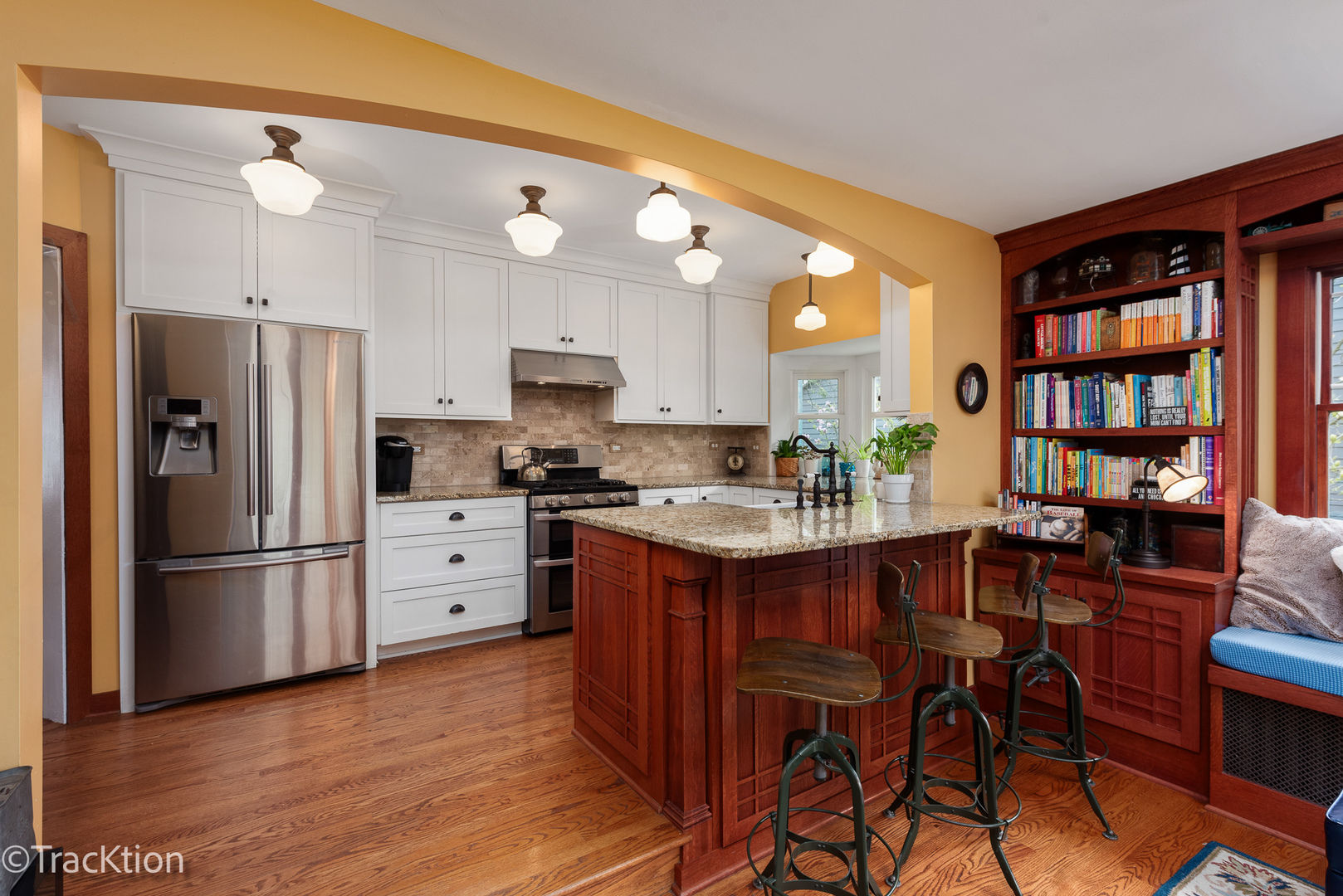 5332 Fairview Avenue