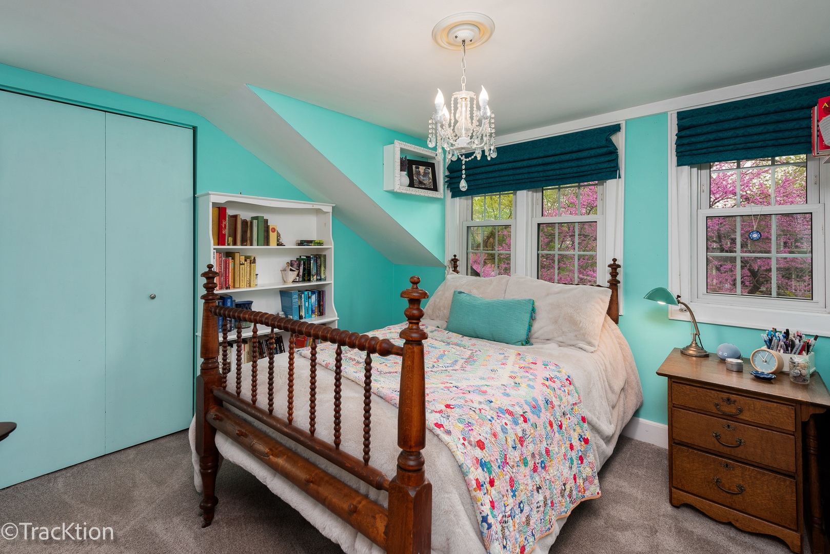 5332 Fairview Avenue