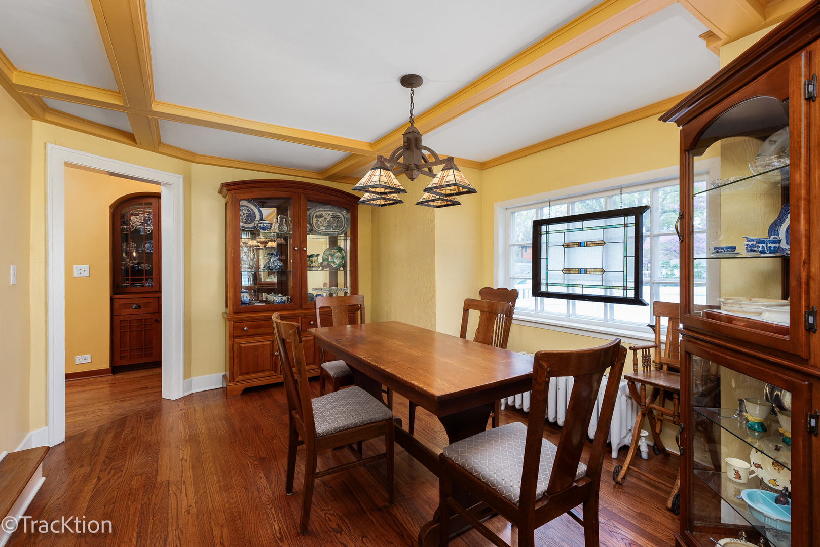 5332 Fairview Avenue