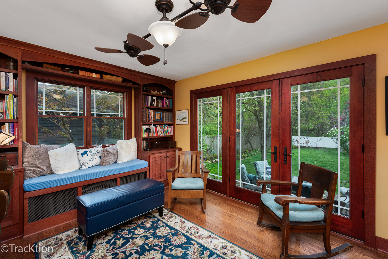 5332 Fairview Avenue