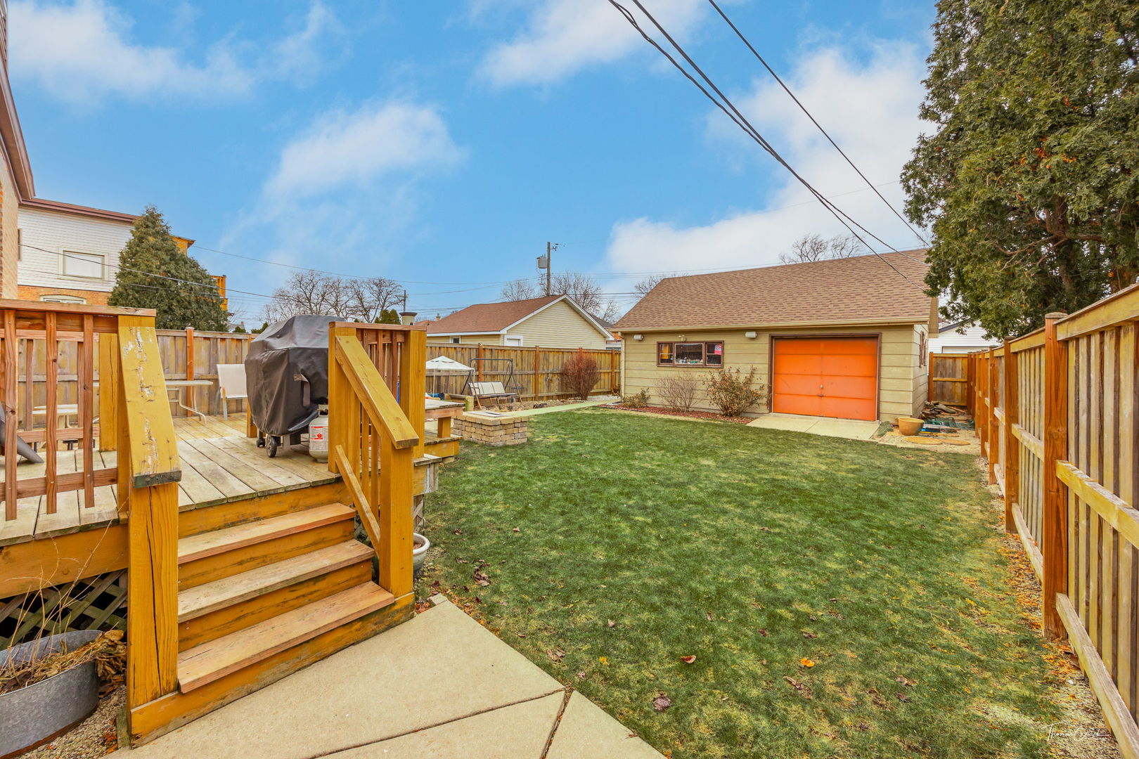 7802 W Ardmore Avenue