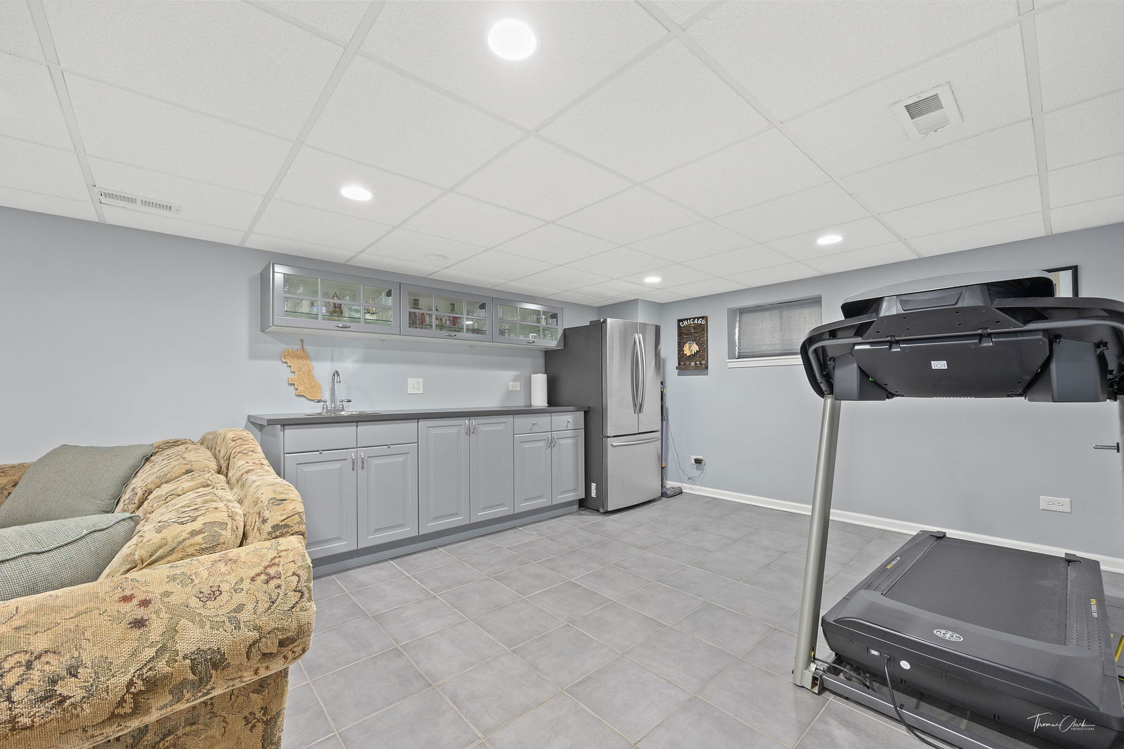 7802 W Ardmore Avenue