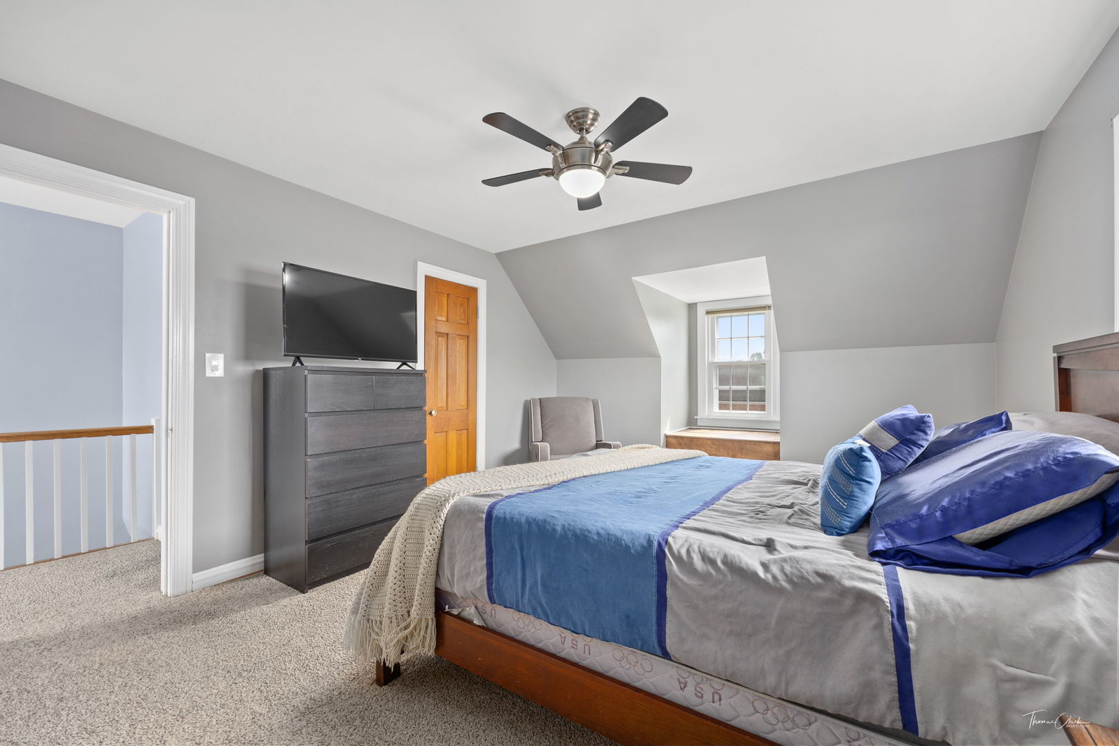 7802 W Ardmore Avenue