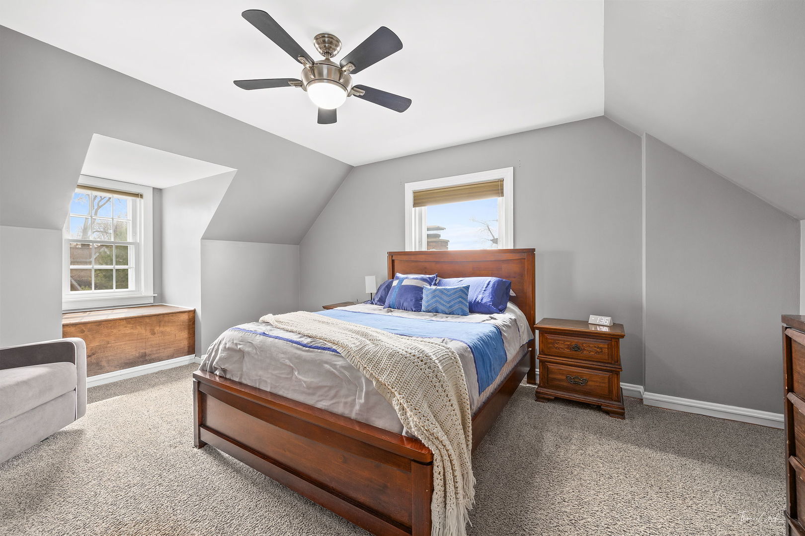 7802 W Ardmore Avenue