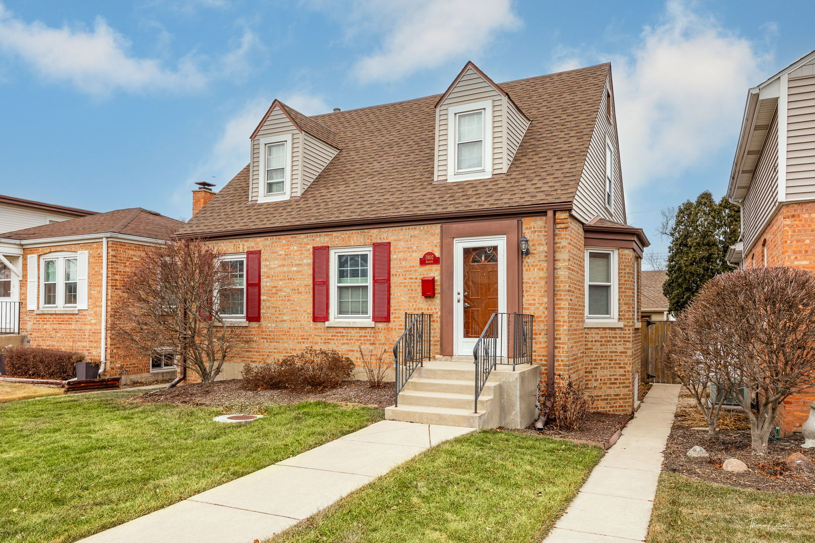 7802 W Ardmore Avenue