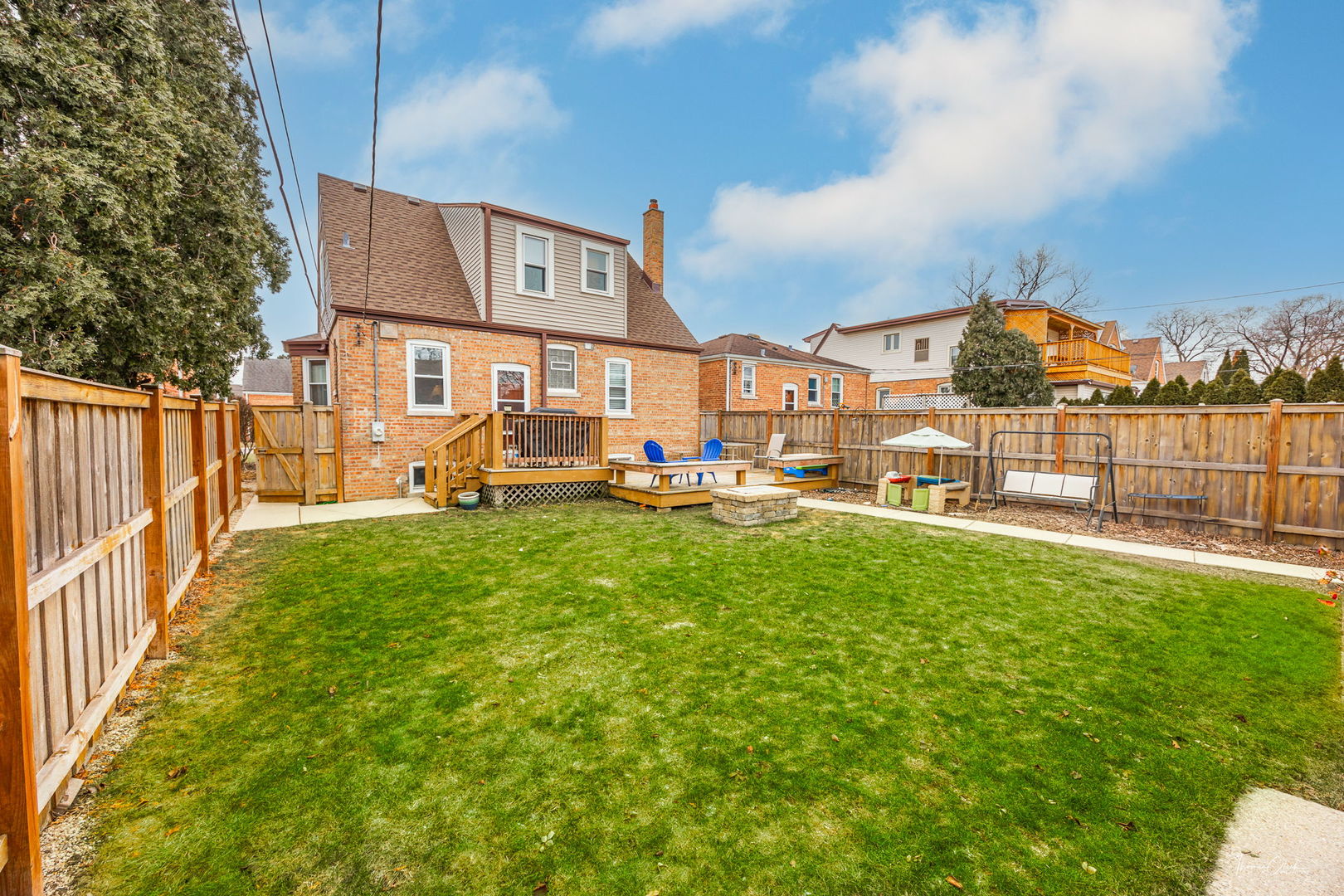 7802 W Ardmore Avenue