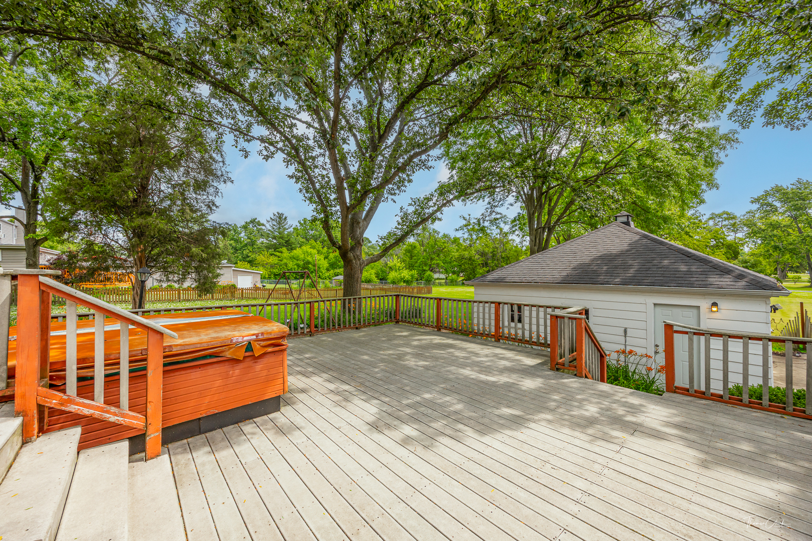 7105 Clarendon Hills Road