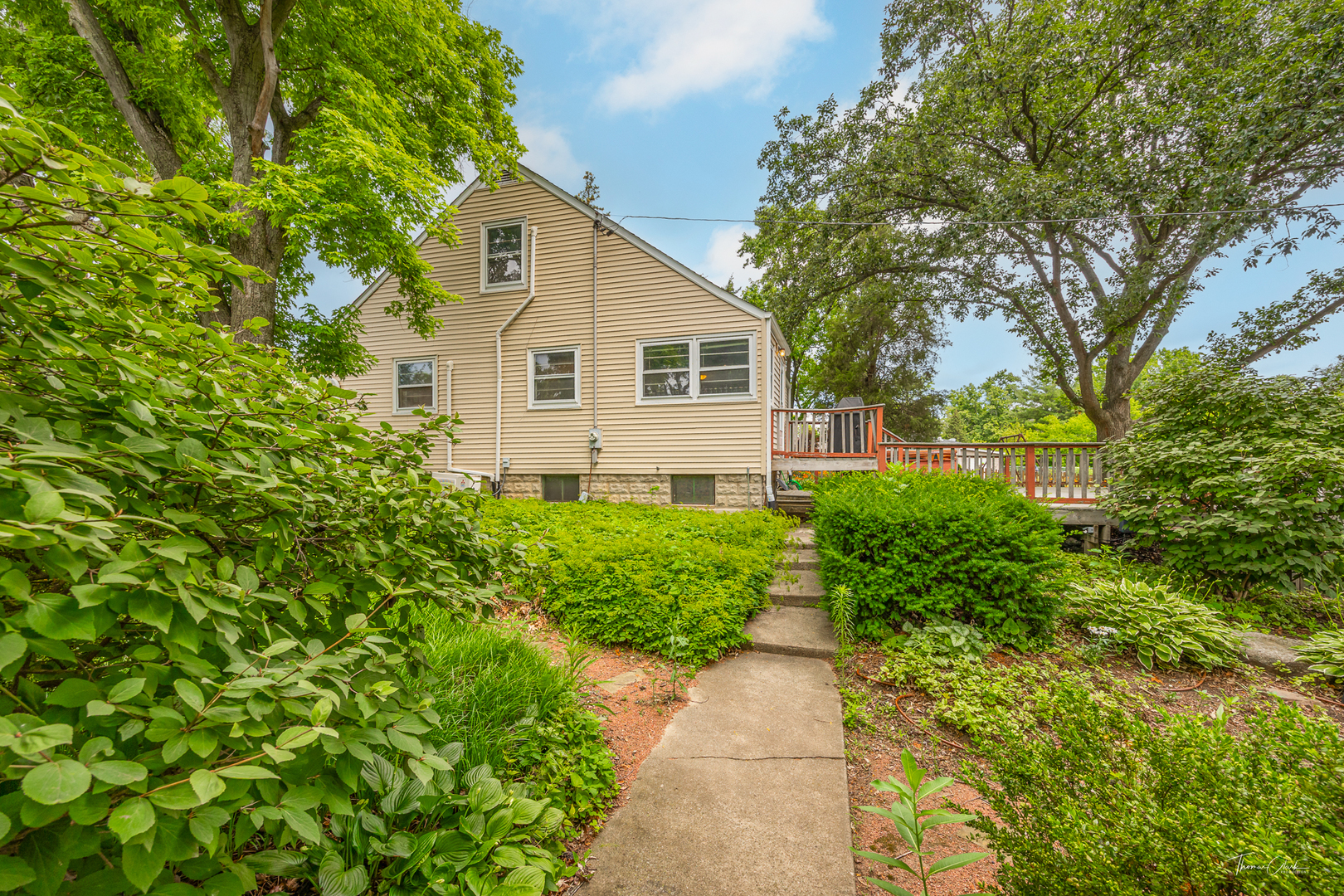 7105 Clarendon Hills Road