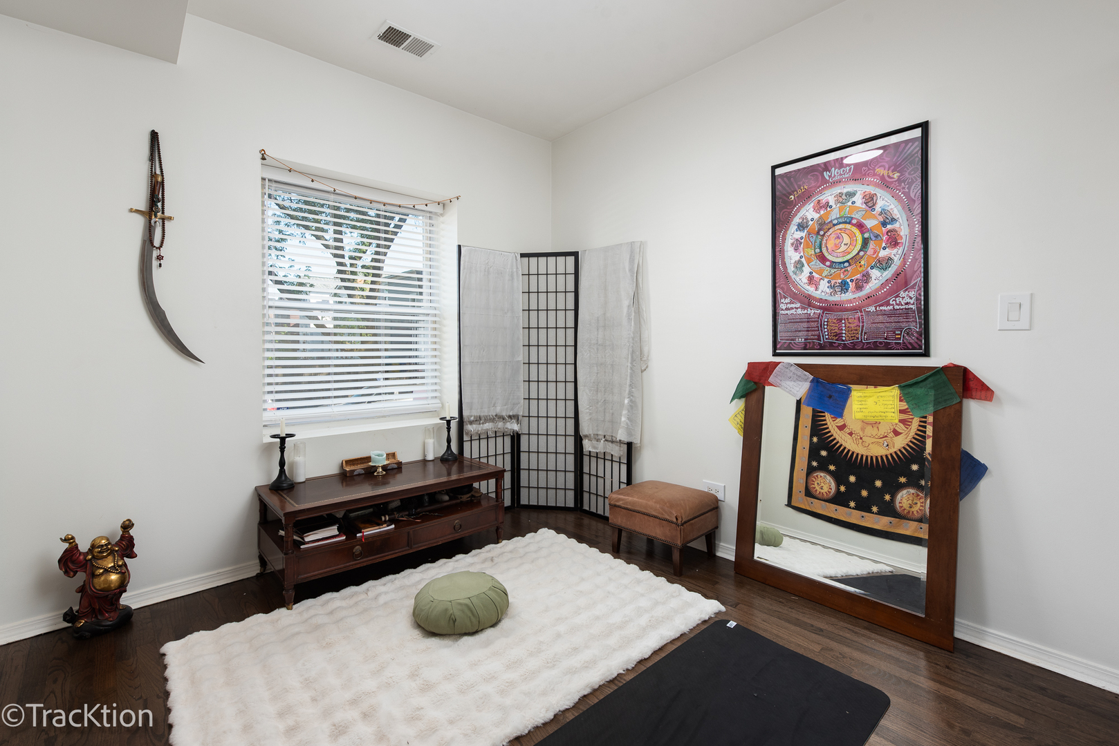 4107 W Iowa Street Unit: 6