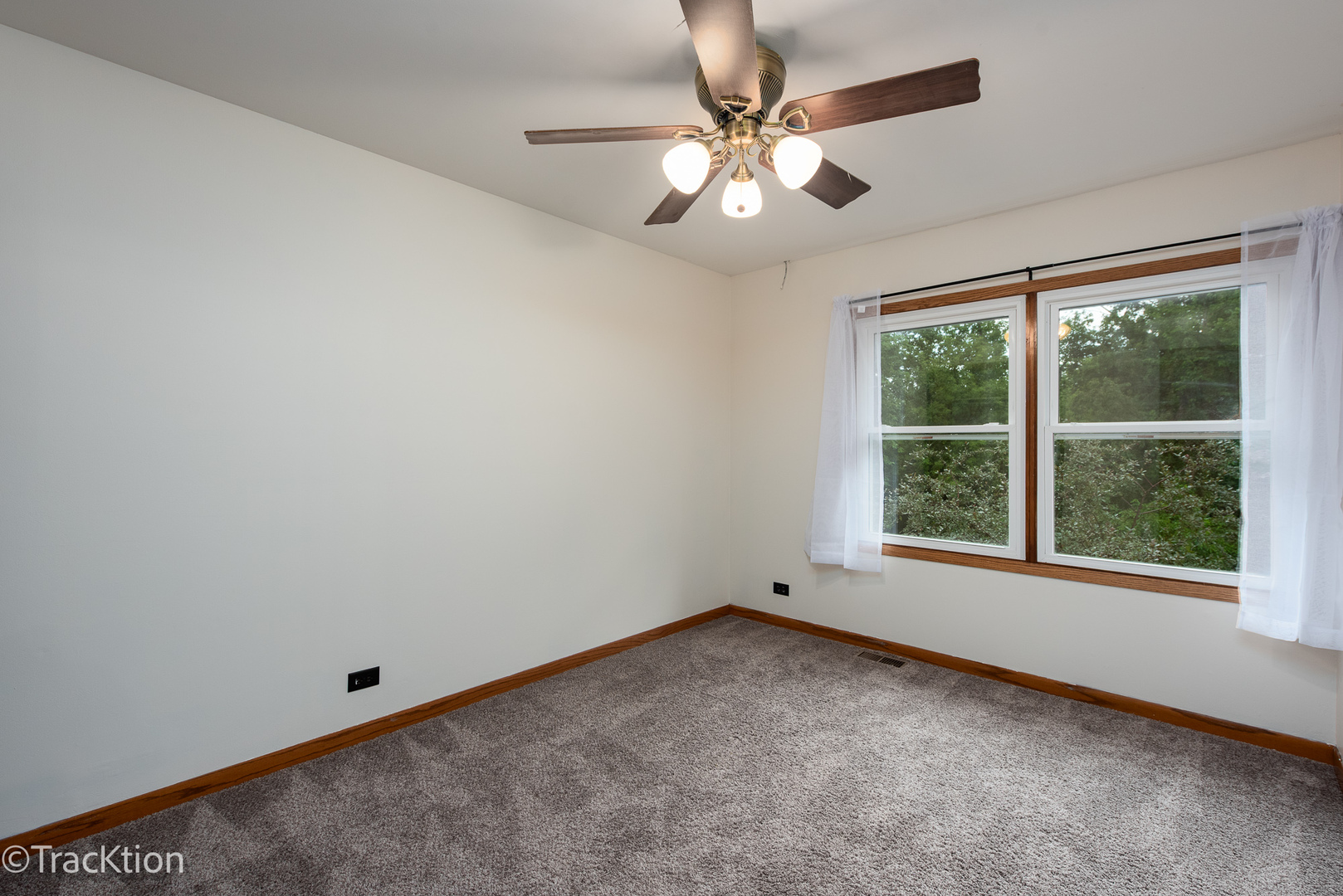 24200 W Deer Ridge Lane