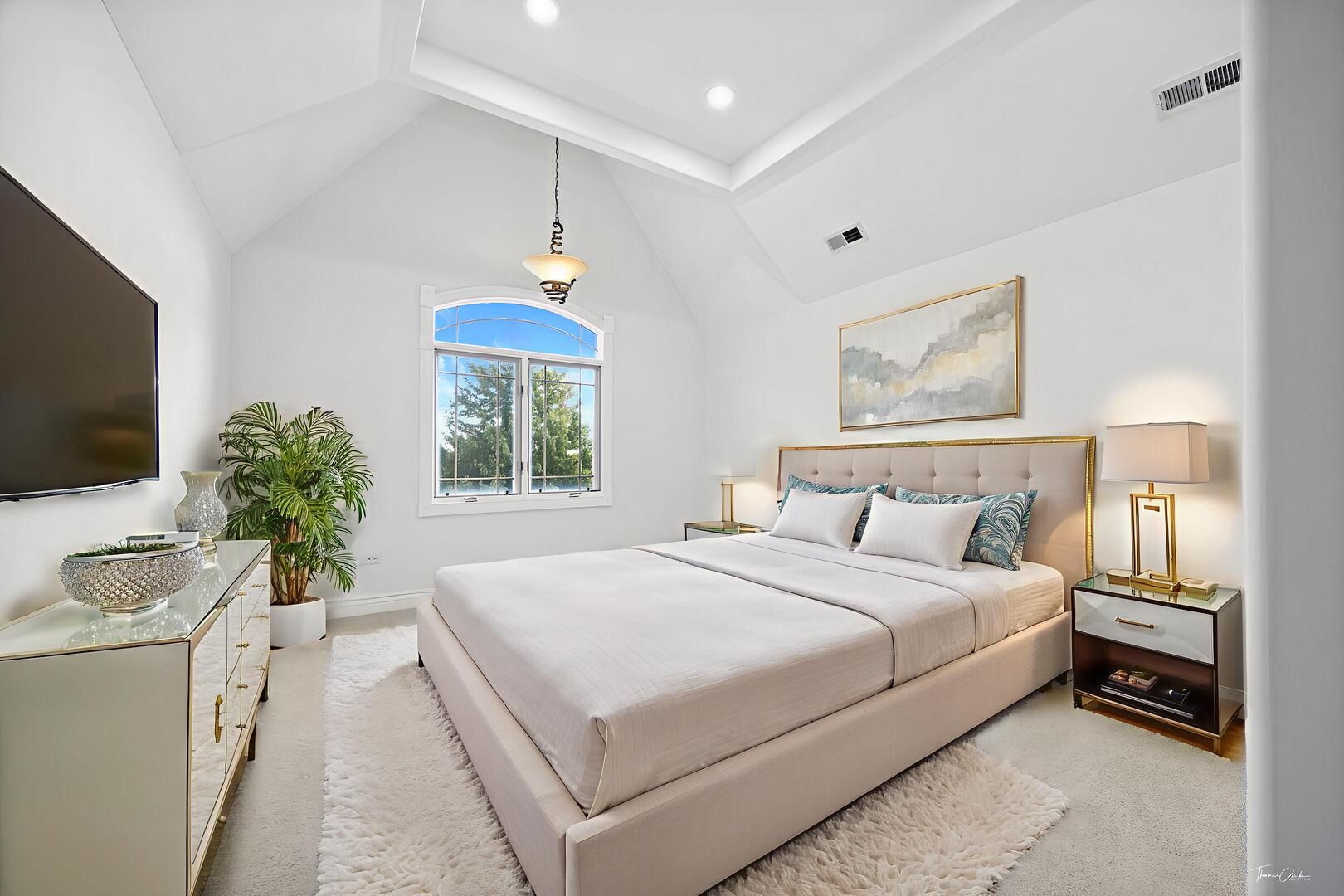 8964 Port Washington Drive