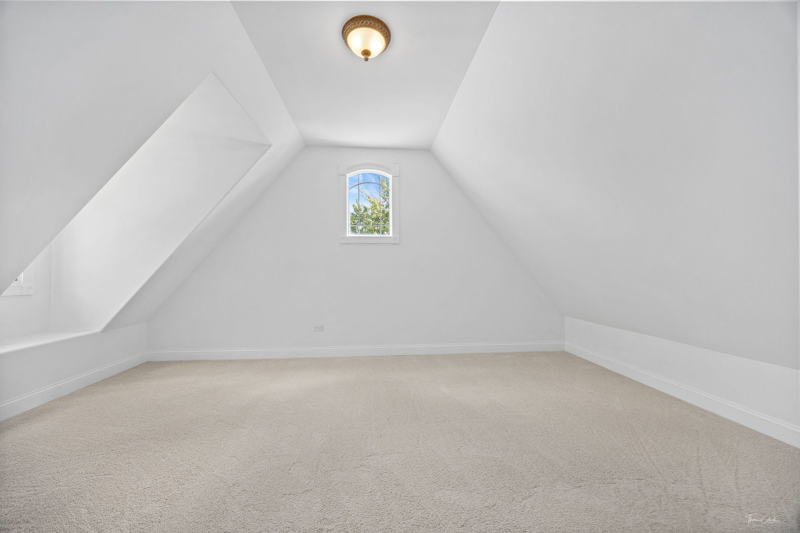 8964 Port Washington Drive