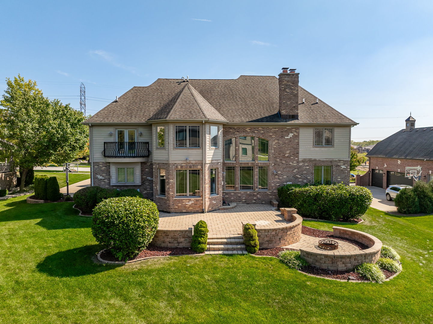 8964 Port Washington Drive