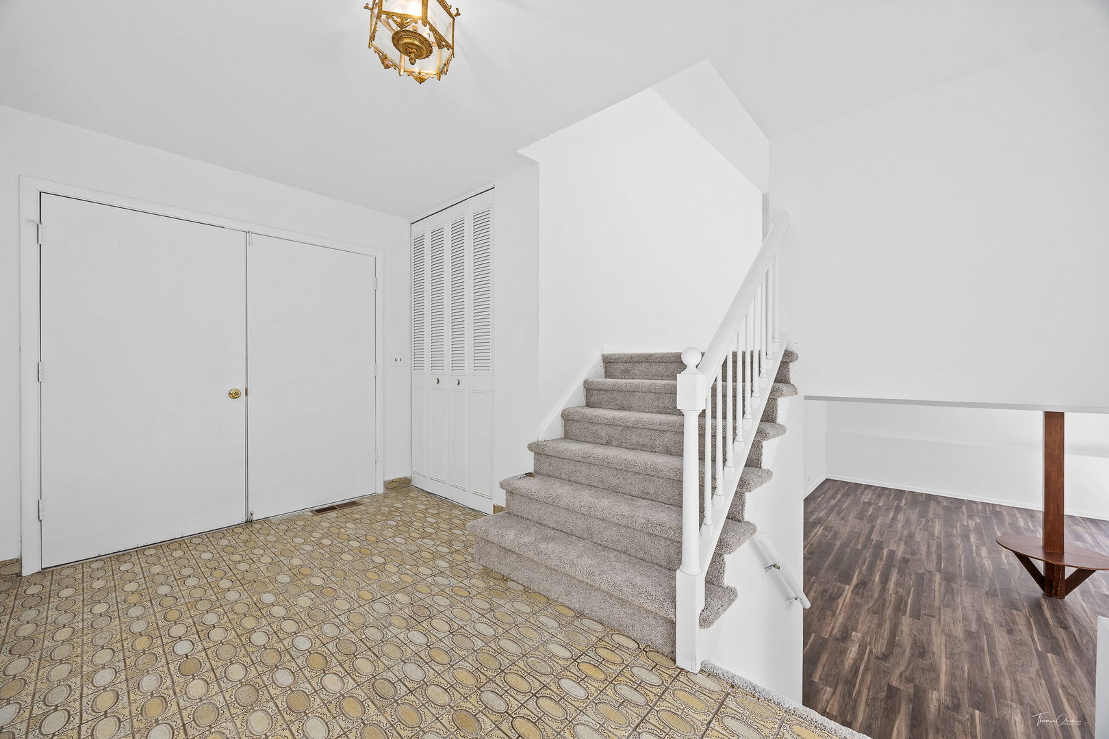 6313 Macarthur Drive