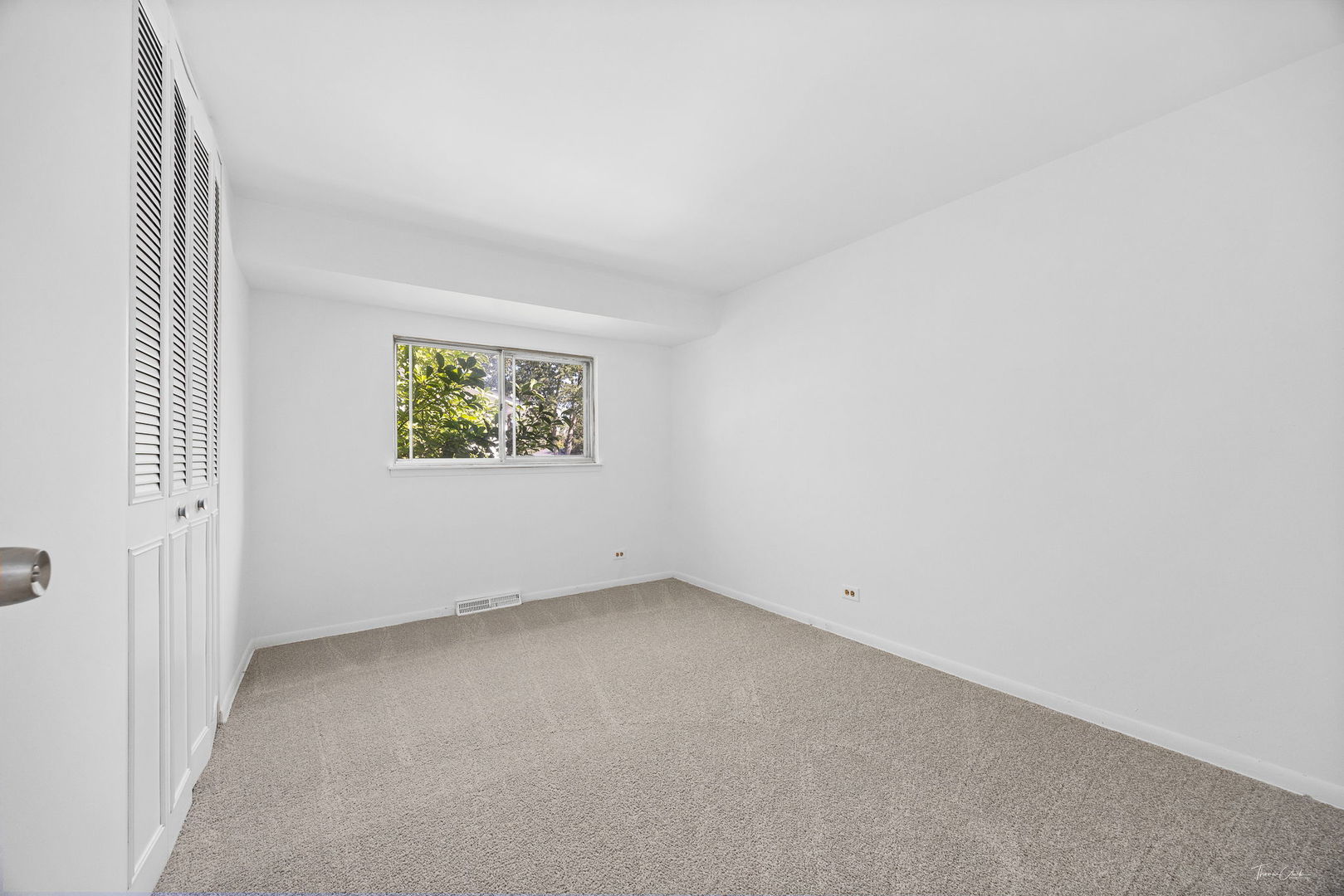 6313 Macarthur Drive