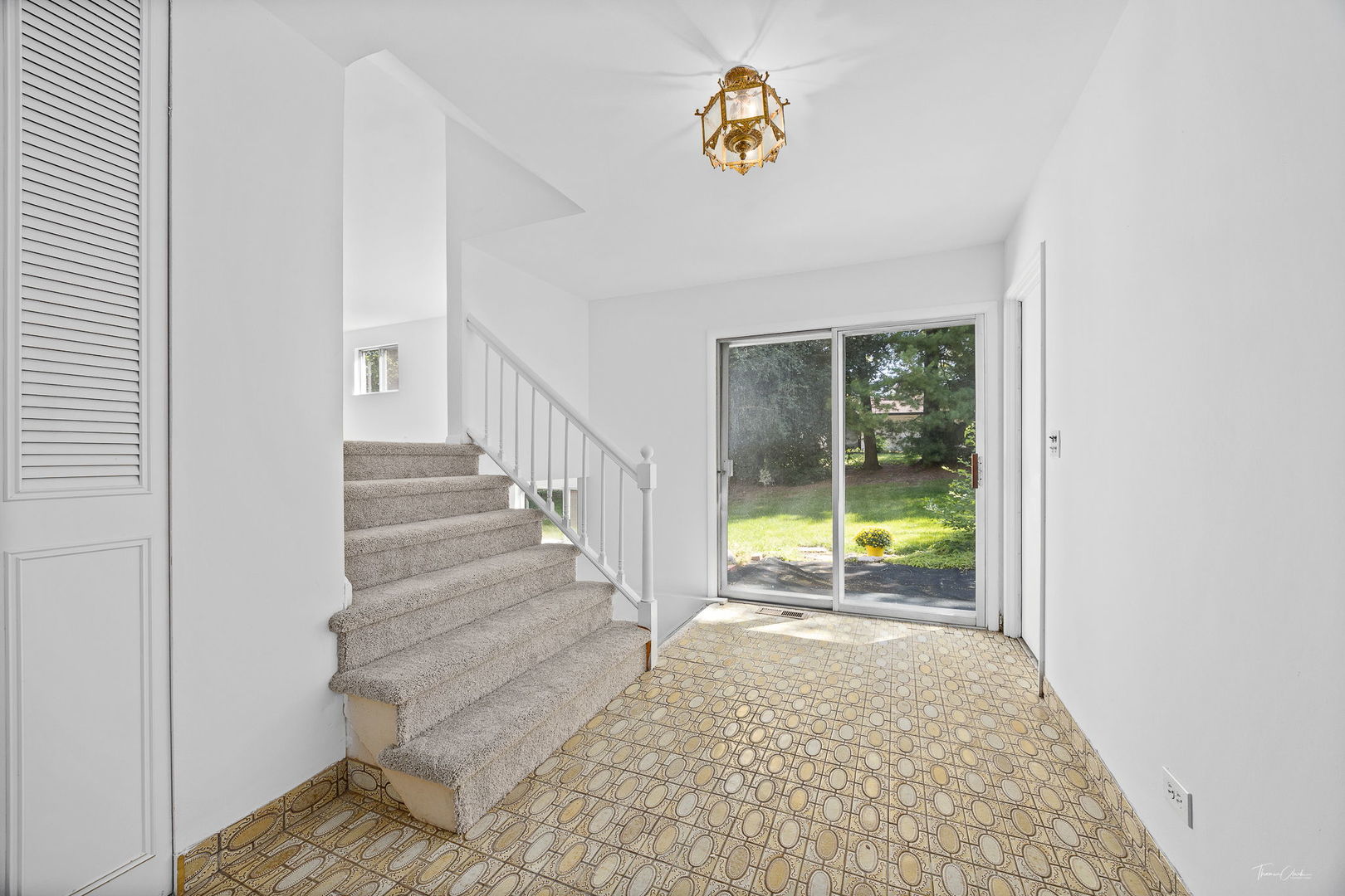 6313 Macarthur Drive
