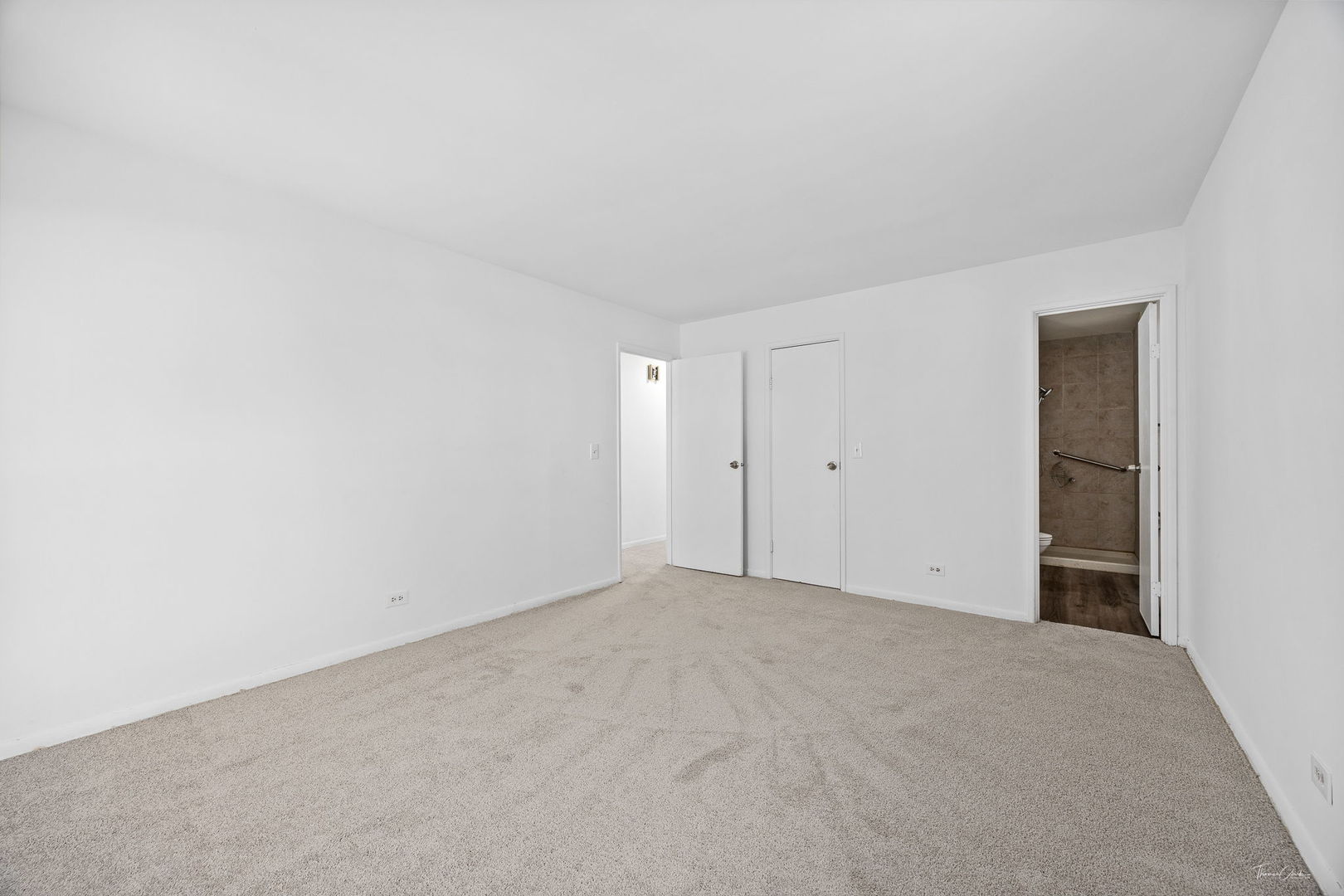 6313 Macarthur Drive