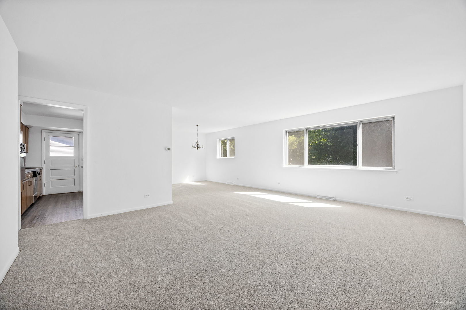 6313 Macarthur Drive
