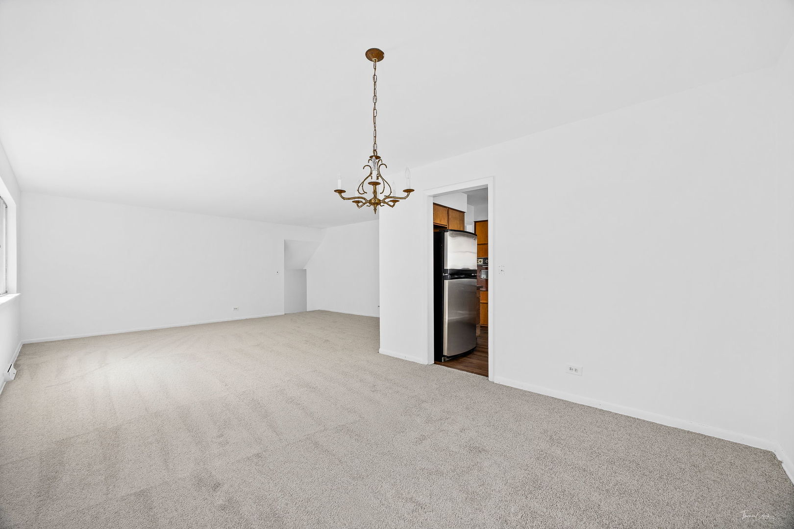 6313 Macarthur Drive