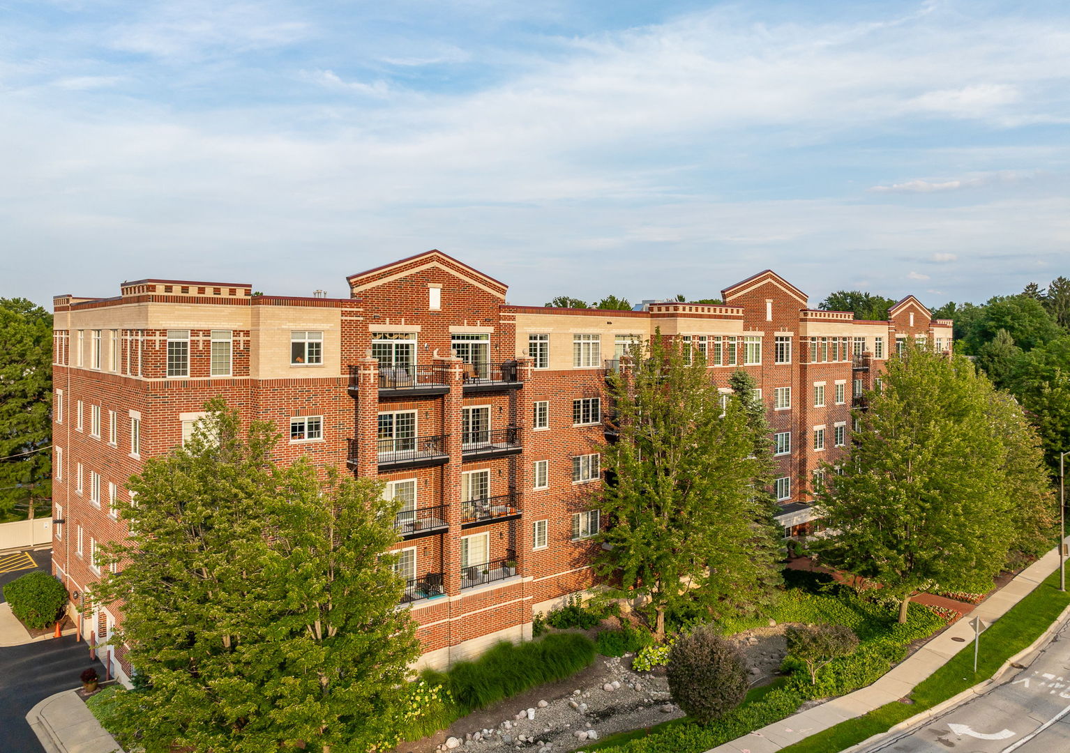5329 Main Street Unit: 502