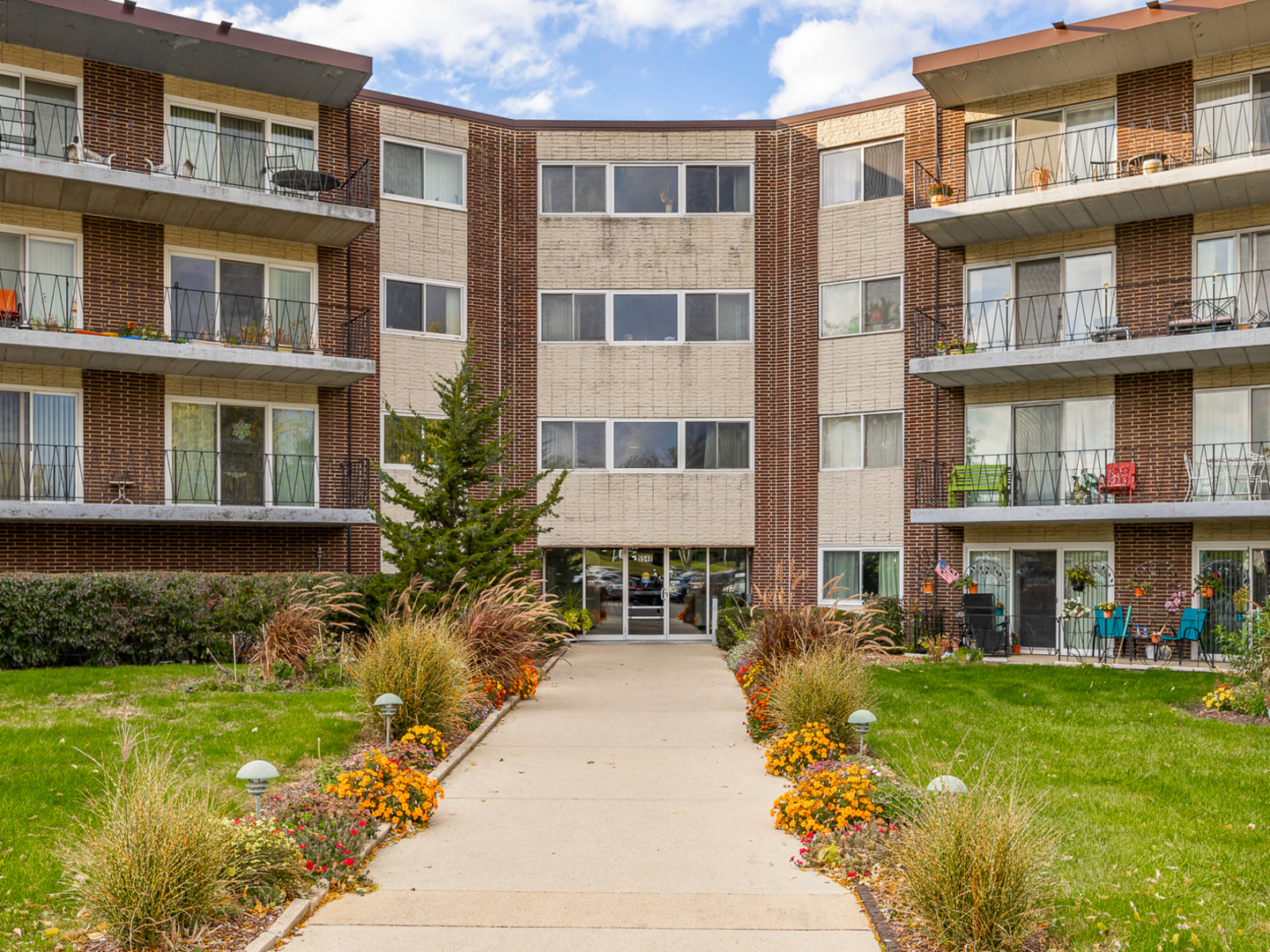 5540 Walnut Avenue Unit: 33A