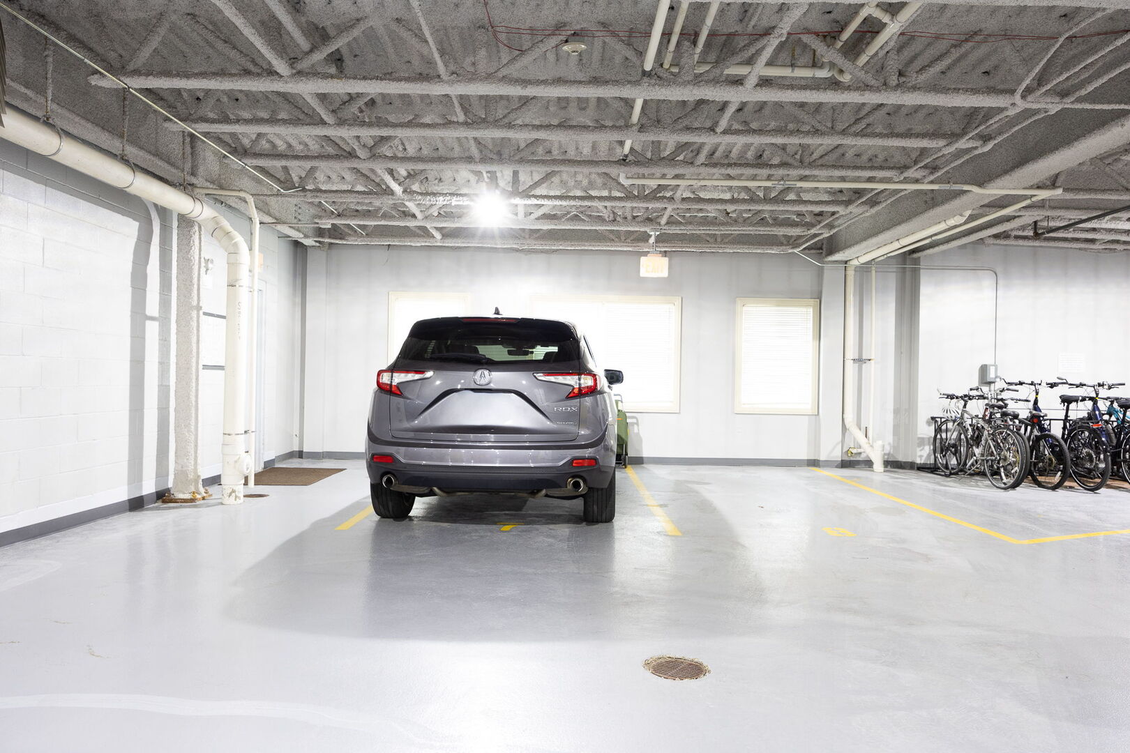 4929 FOREST Avenue Unit: 2E