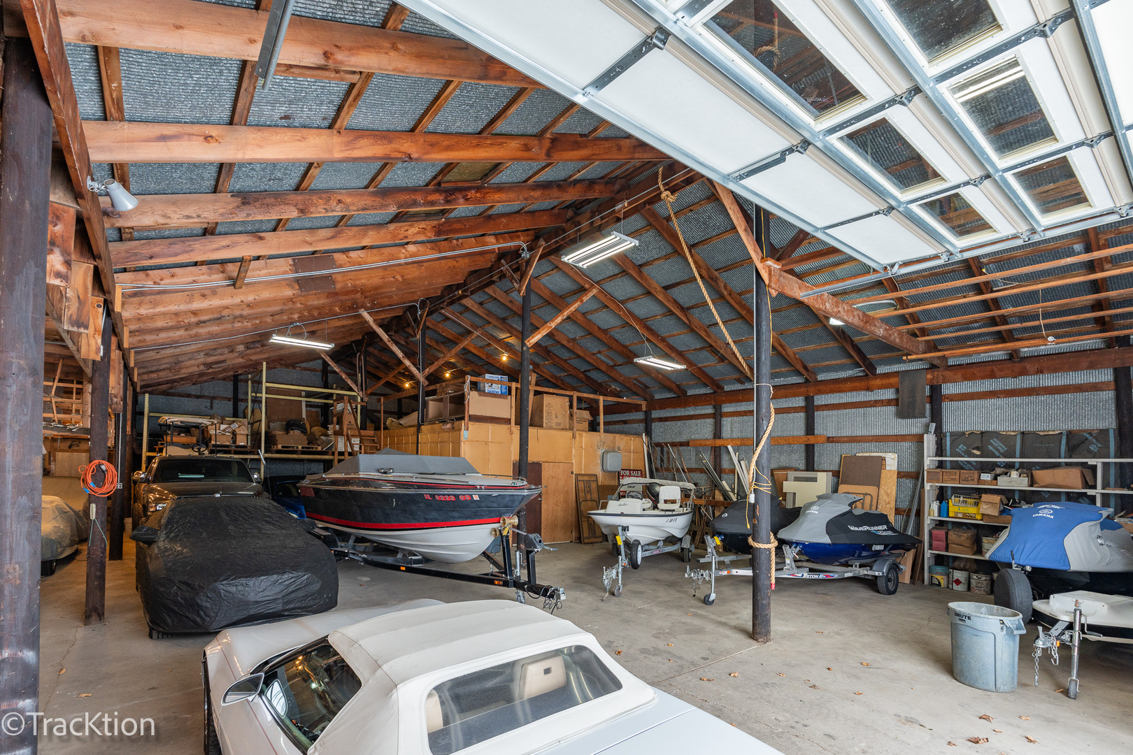 10719 Commercial Street