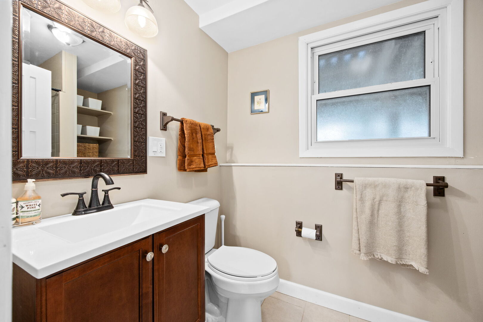 2422 Stonewall Avenue