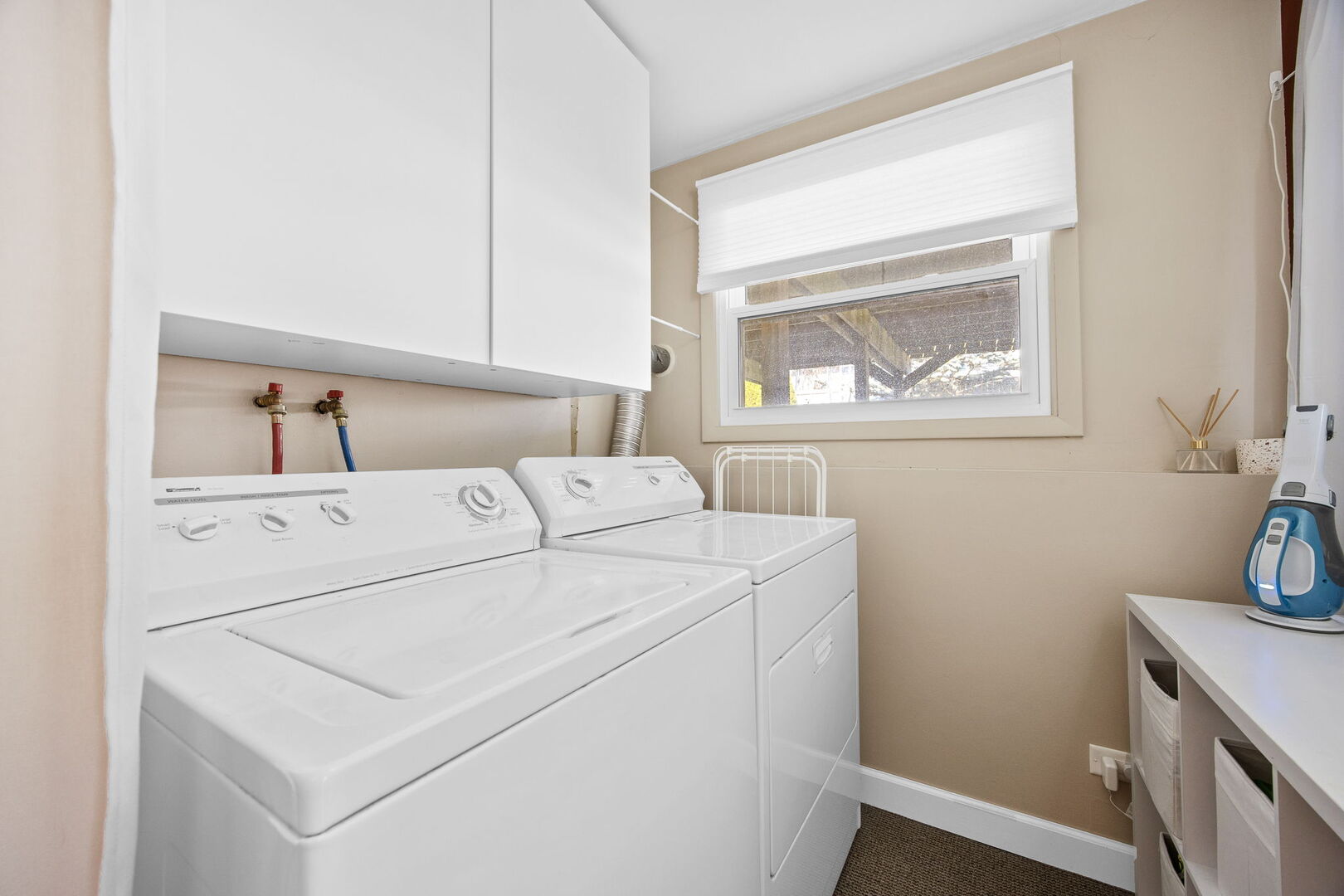 2422 Stonewall Avenue