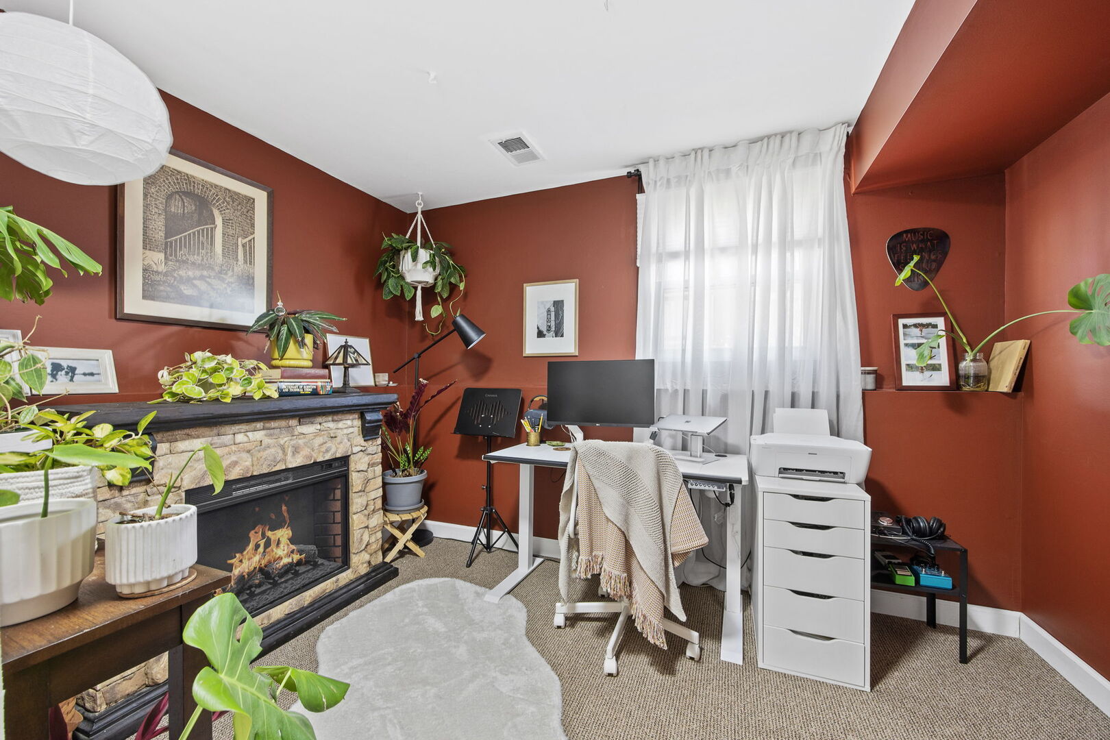 2422 Stonewall Avenue