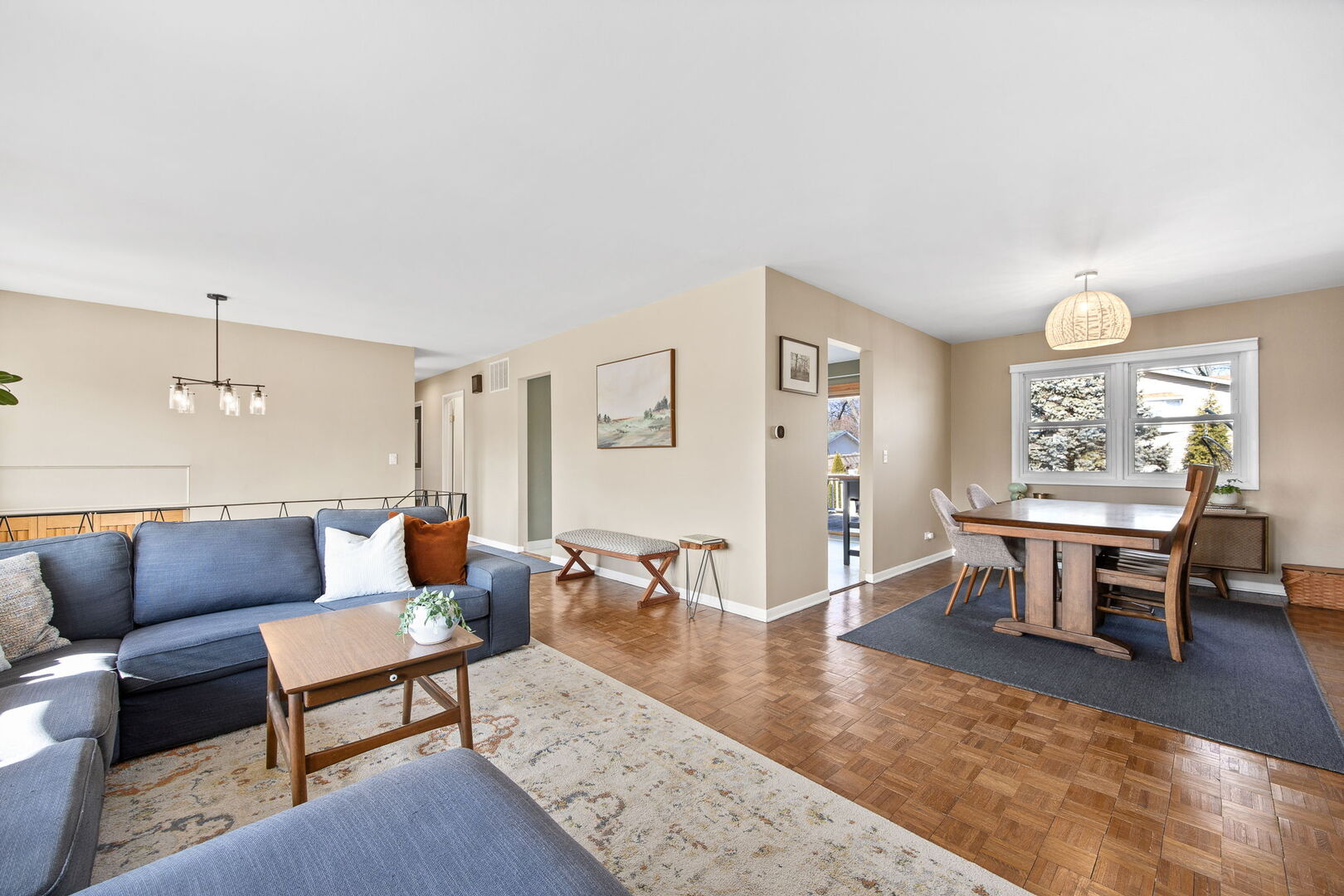 2422 Stonewall Avenue