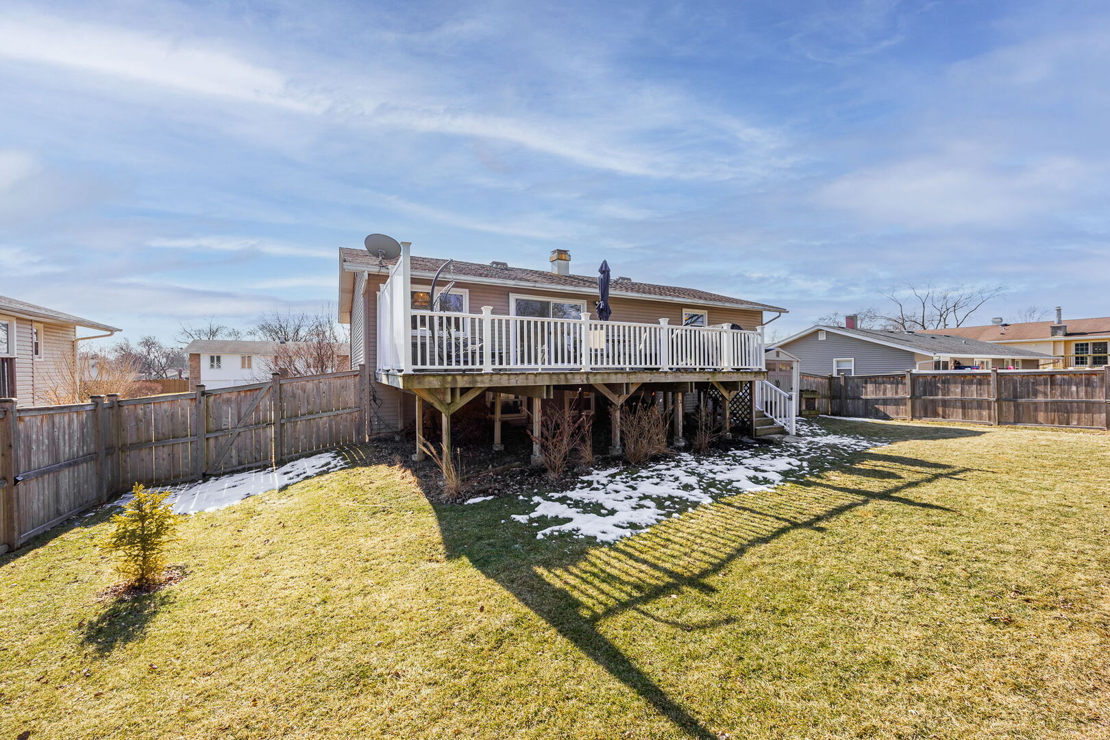 2422 Stonewall Avenue