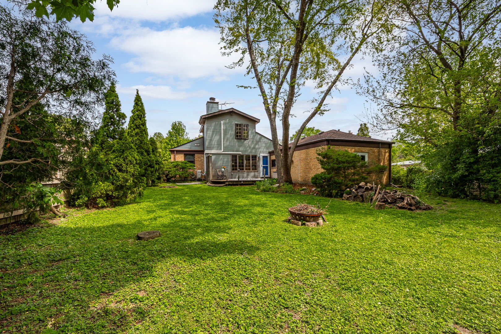 493 E Palatine Road